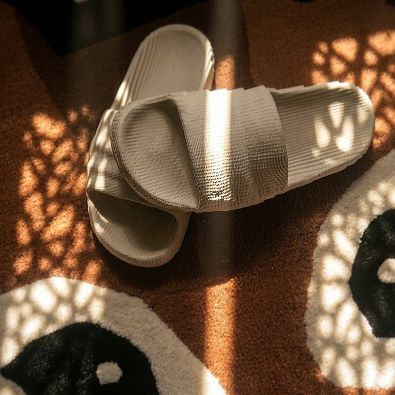 Adidas Adilette 22 Aluminium 착용 스타일