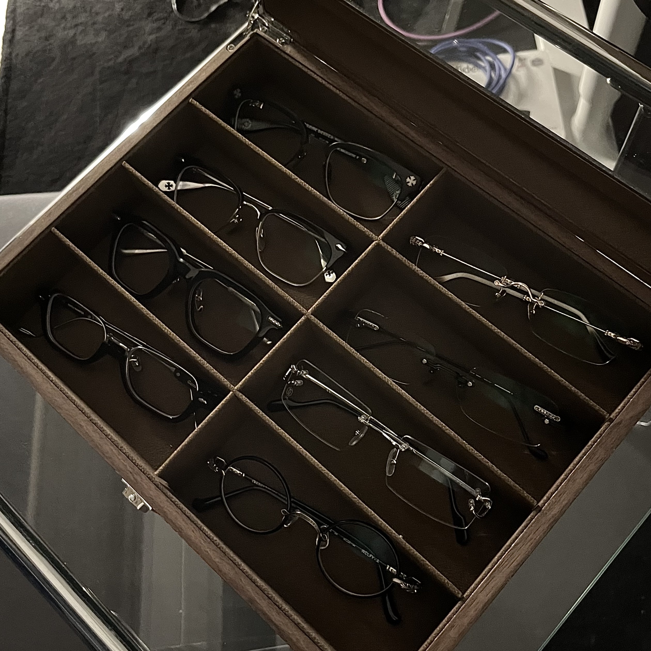 Chrome Hearts Bonennoisseur II Matte Black, Chrome Hearts Pills III Gold Plated Brown Bone Brown Plastic 착용 스타일