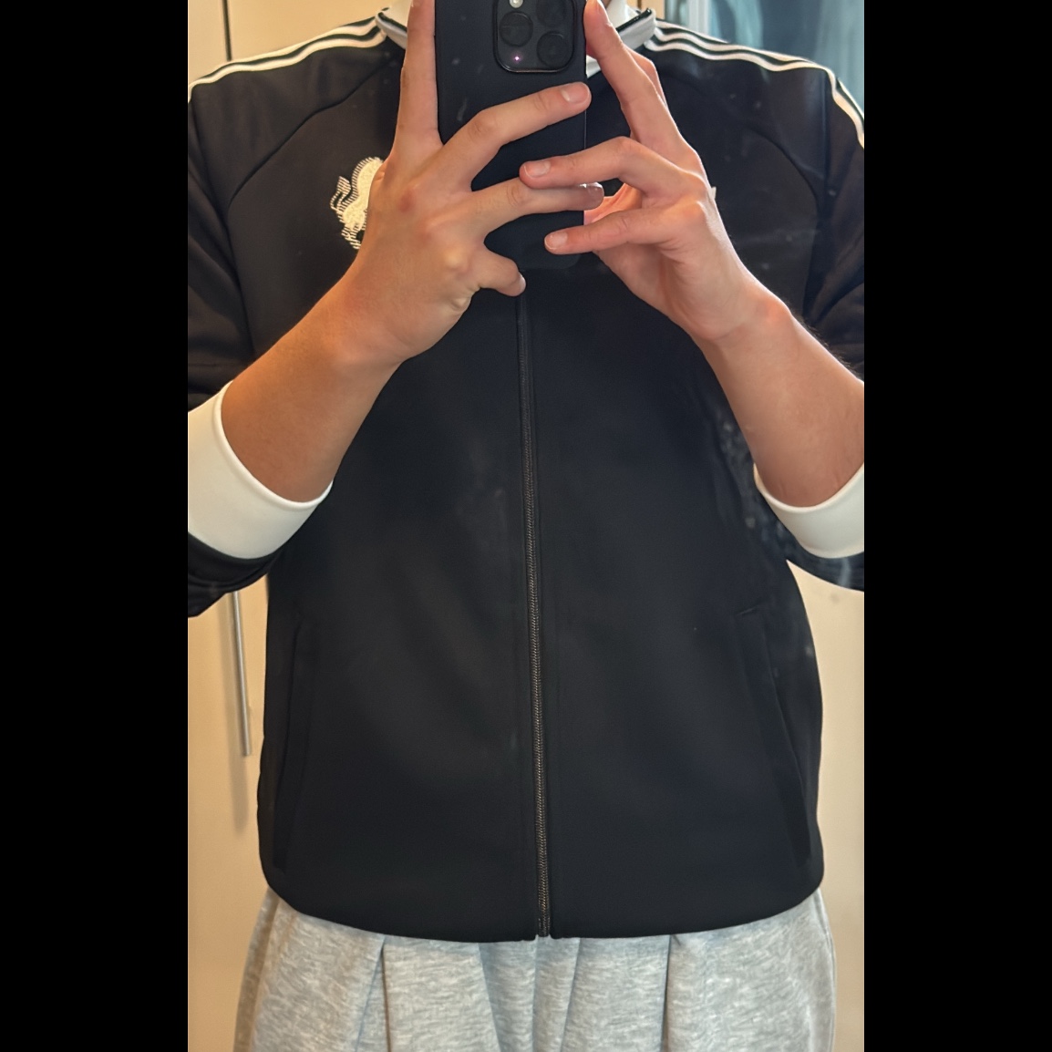 Adidas Originals Juventus FC Track Jacket Black - KR Sizing (Non Marking Ver.) 착용 스타일