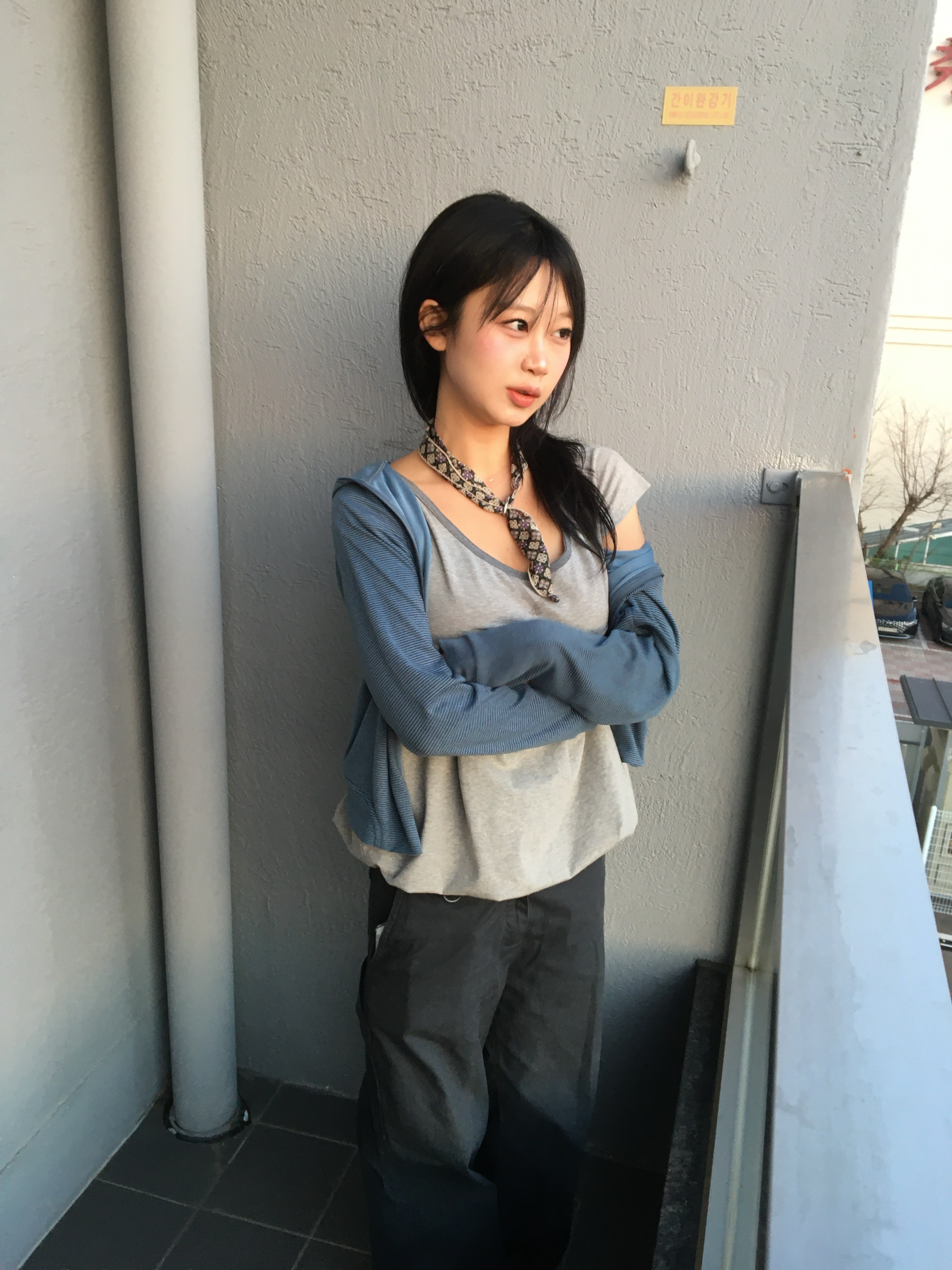 COYSEIO 038 Stripe Zip-Up Blue 착용 스타일 - 1