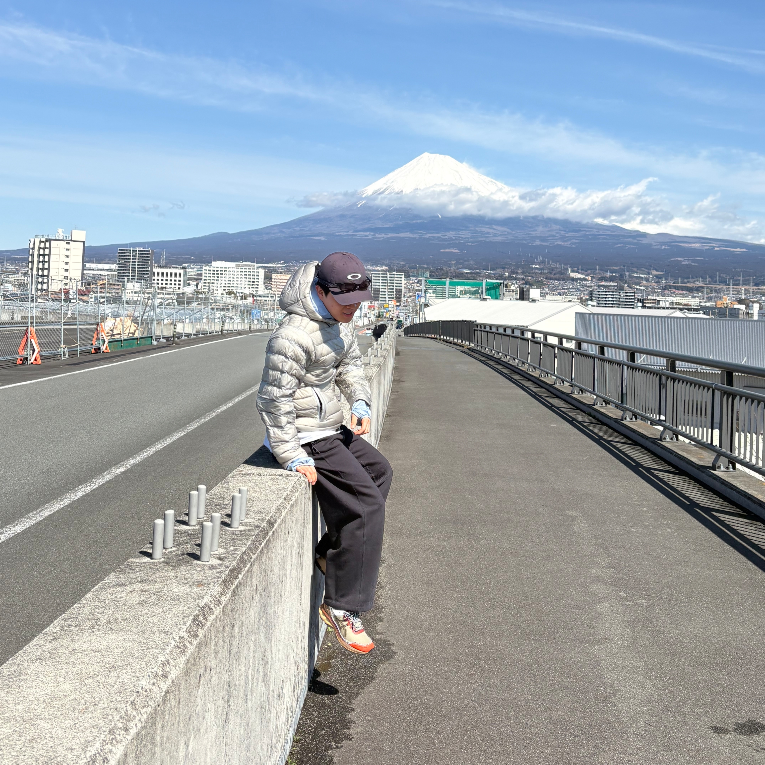 Sansan Gear Suffix Puffer Jacket Grey - 25FW, Nike NSW Swoosh Open Hem Fleece Pants Black - Asia 착용 스타일