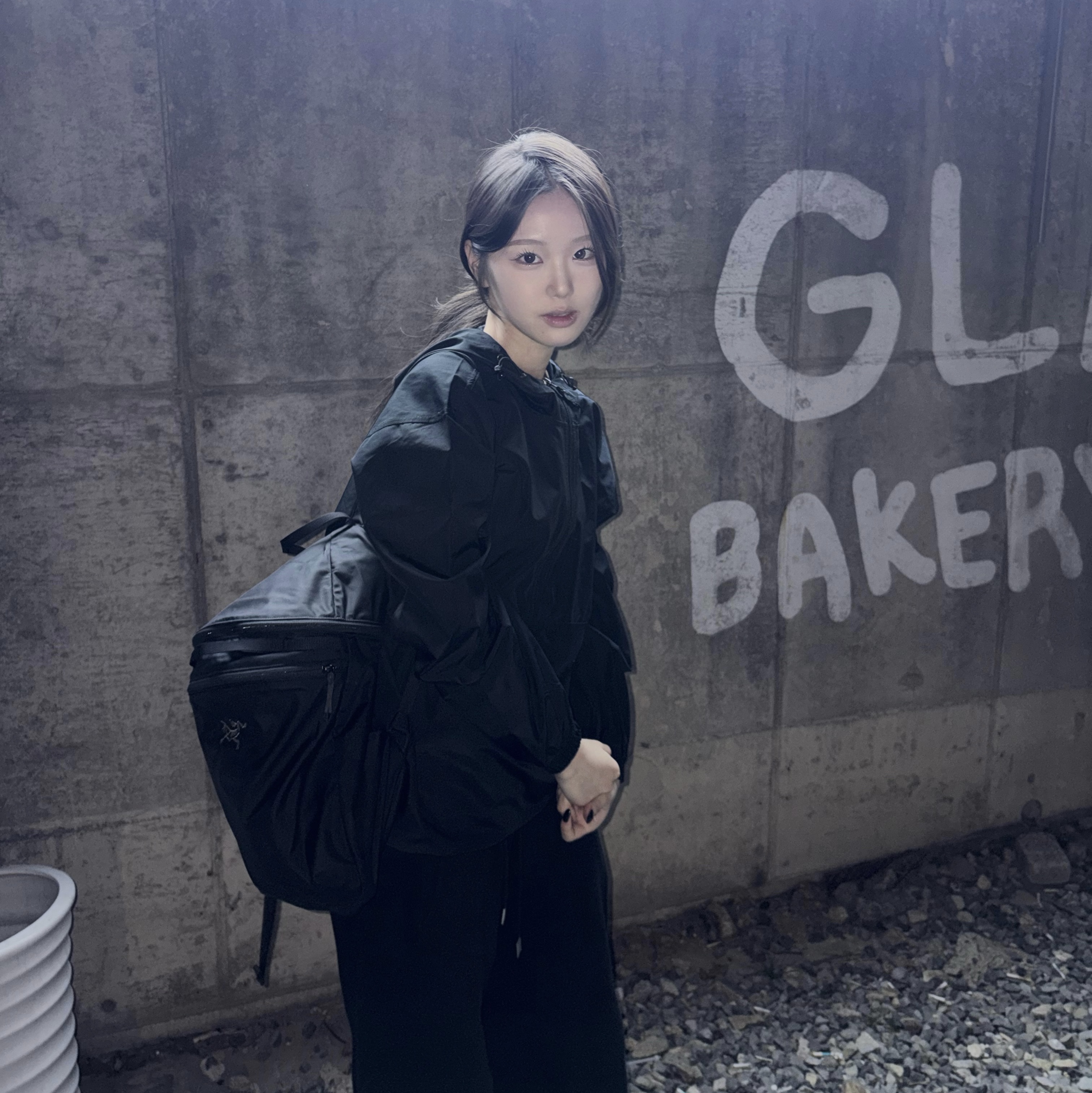 Arc'teryx Heliad 15 Backpack Black 착용 스타일