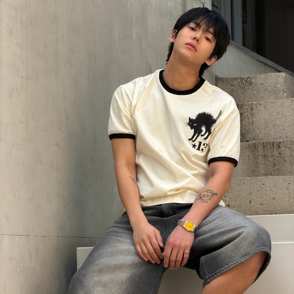 아모우 13 캣 하프 티셔츠 아이보리(AMOU 13 Cat Half T-Shirts Ivory) - 4