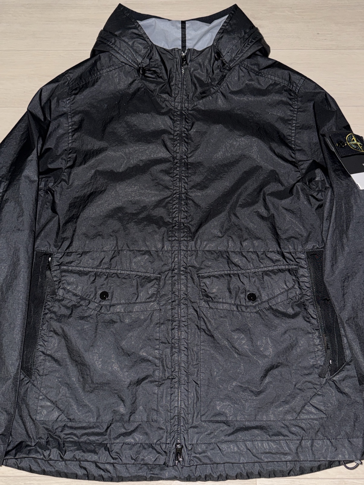 Stone Island 41123 Membrana 3L TC Hooded Jacket Black - 24SS, Stone Island G100006 Membrana 3L TC Breathable Water Resistant Utility Vest with Polyester Base Black - 25SS 착용 스타일 - 2