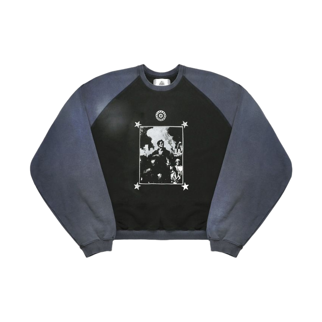 엠제이디 x 큐에이피 컴뱃 히어로 크롭 크루넥 블랙 네이비(MJD x QAP Combat Hero Cropped Crewneck Black Navy)