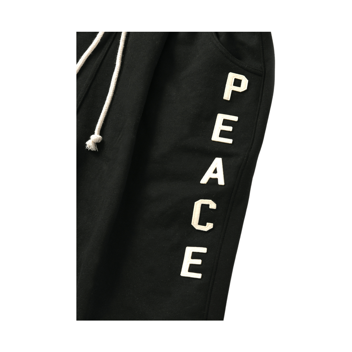 아모우 피스 원턱 버뮤다 팬츠 블랙(AMOU Peace One Tuck Bermuda Pants Black) - 4