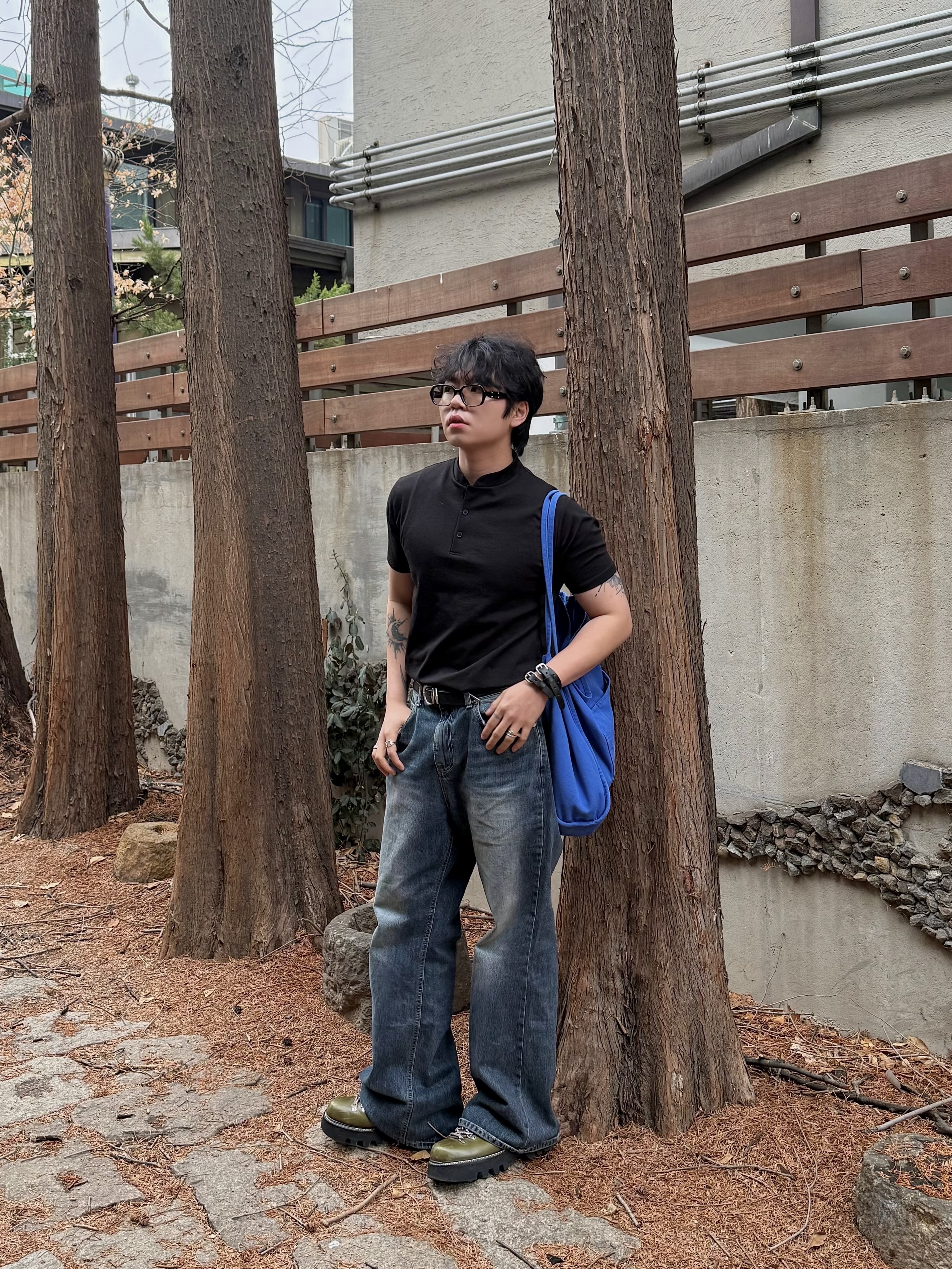 Gentle Monster x Maison Margiela MM114 Black Clear 착용 스타일 - 4