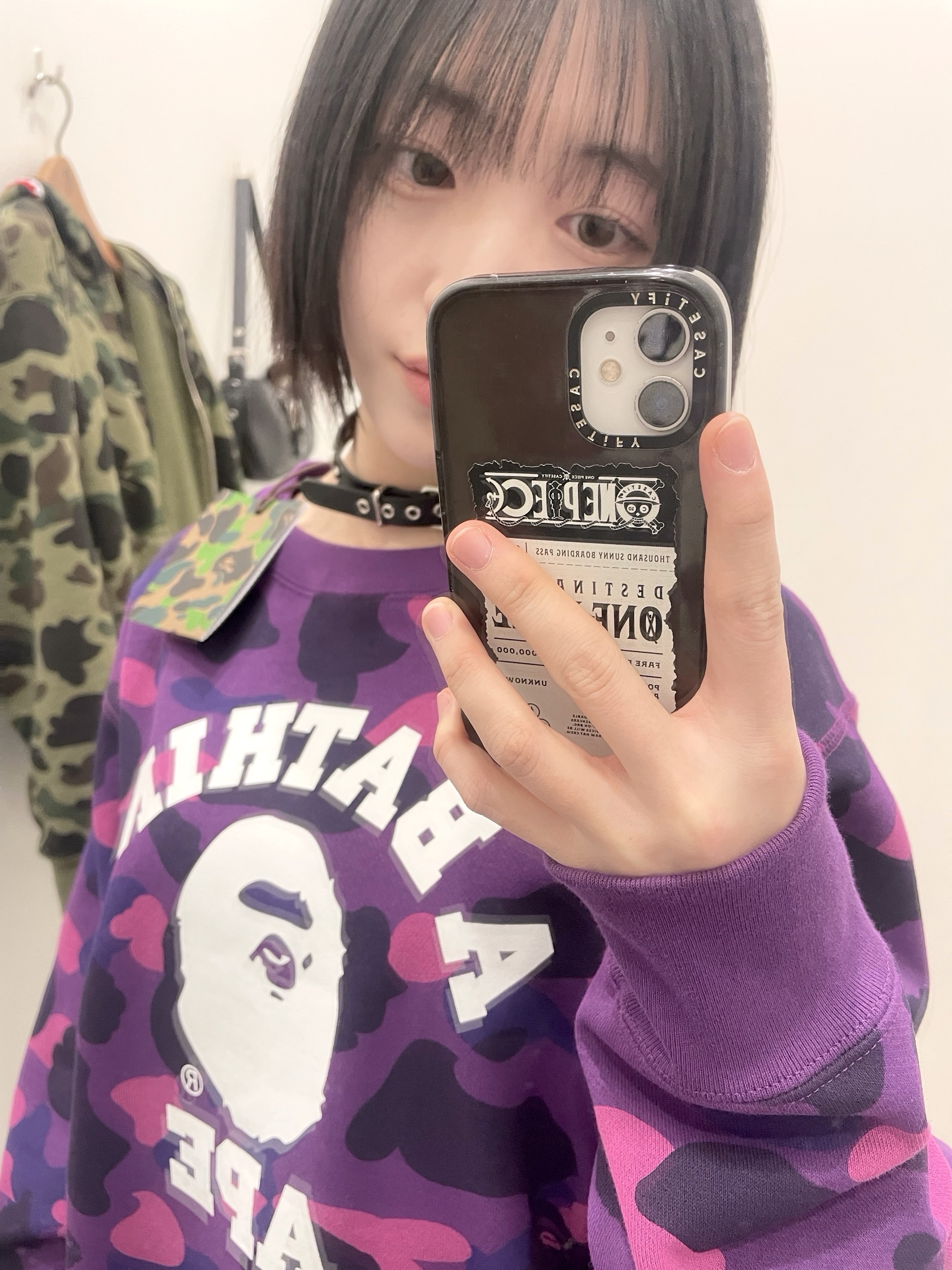 BAPE Color Camo College Crewneck Sweatshirt Purple 착용 스타일 - 1