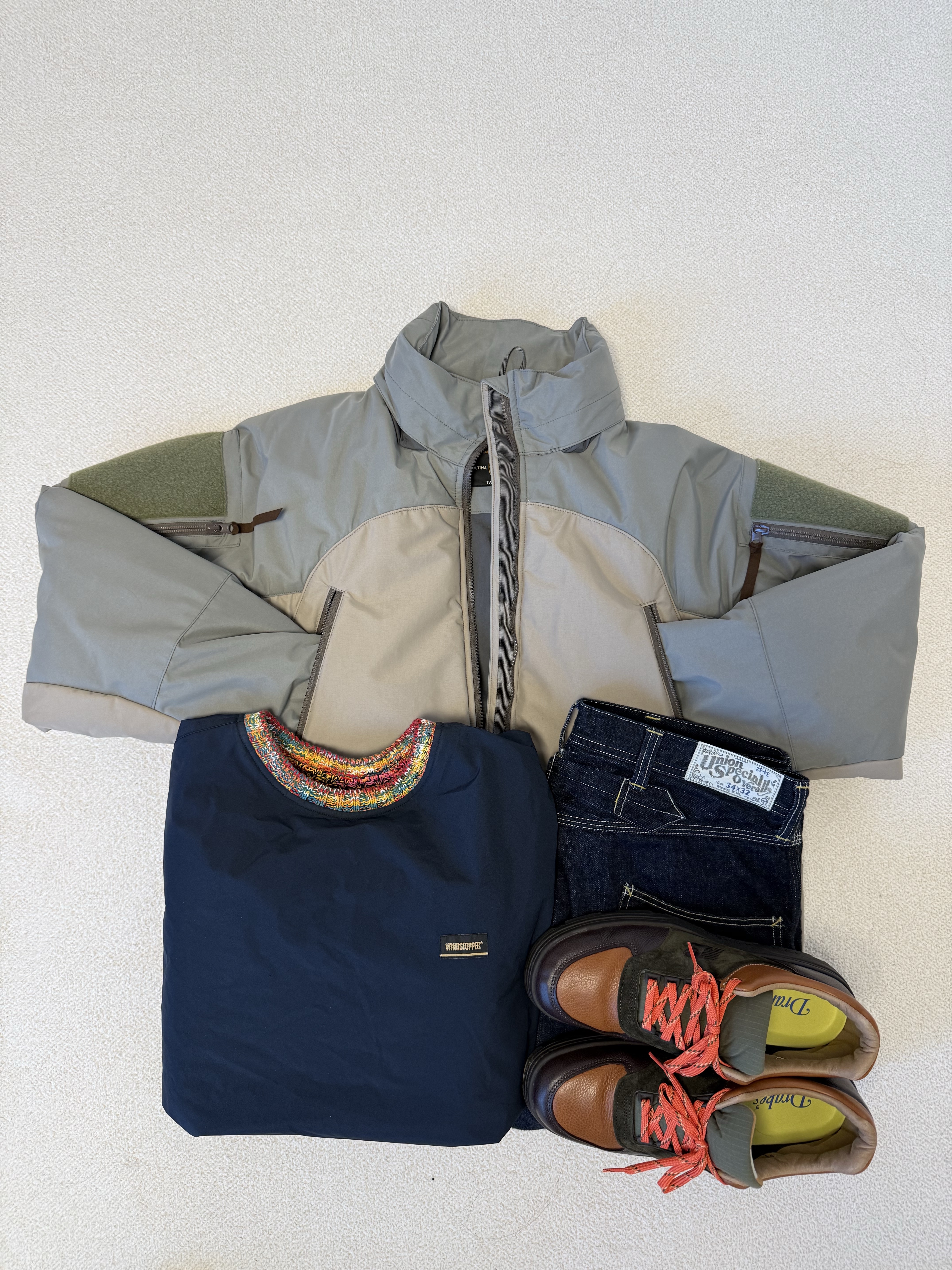 New Balance x Drake's Allerdale Made in UK Brown Olive 착용 스타일 - 1