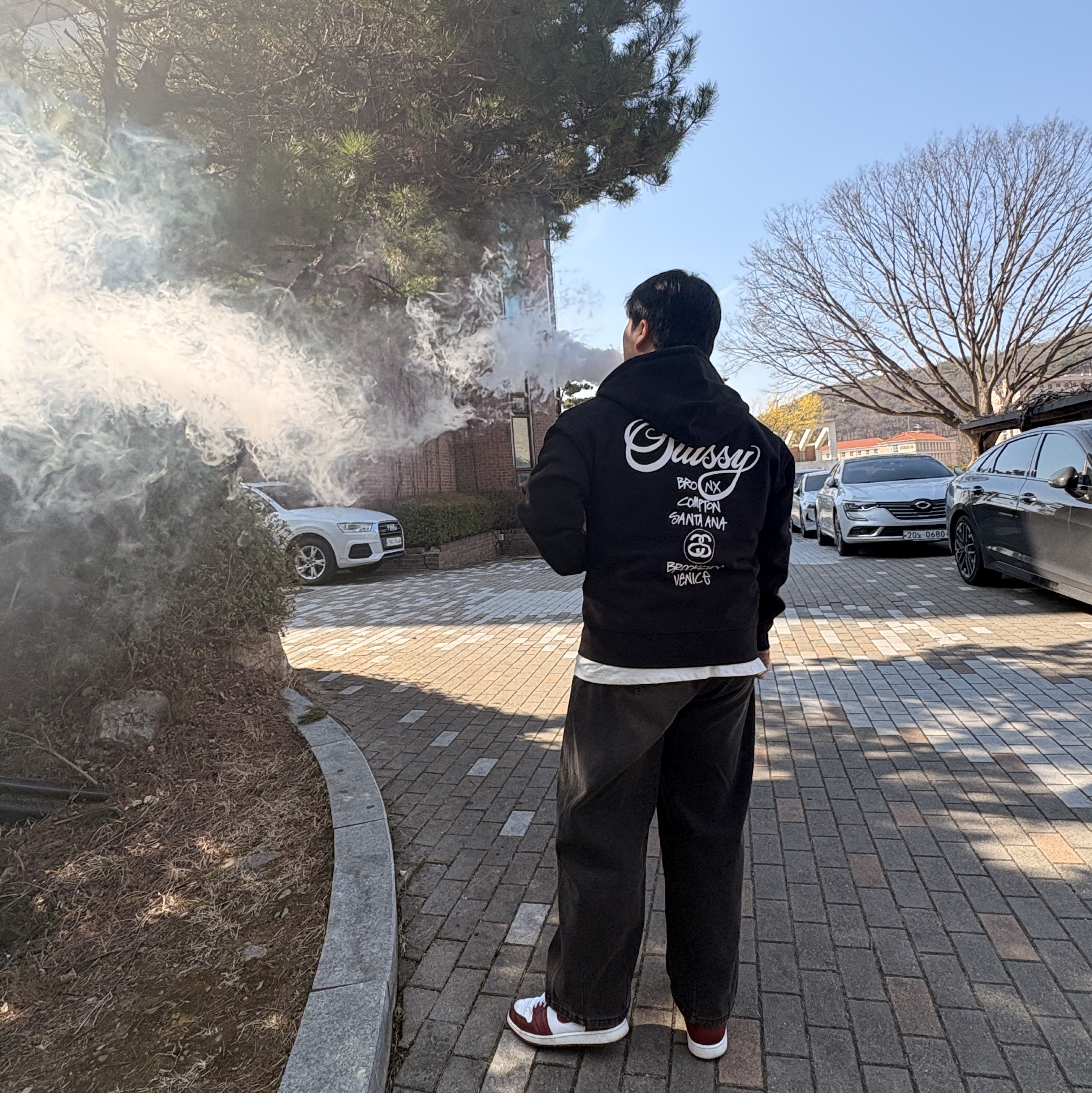 Stussy World Tour Zip Hoodie Black 2024, 2025 착용 스타일