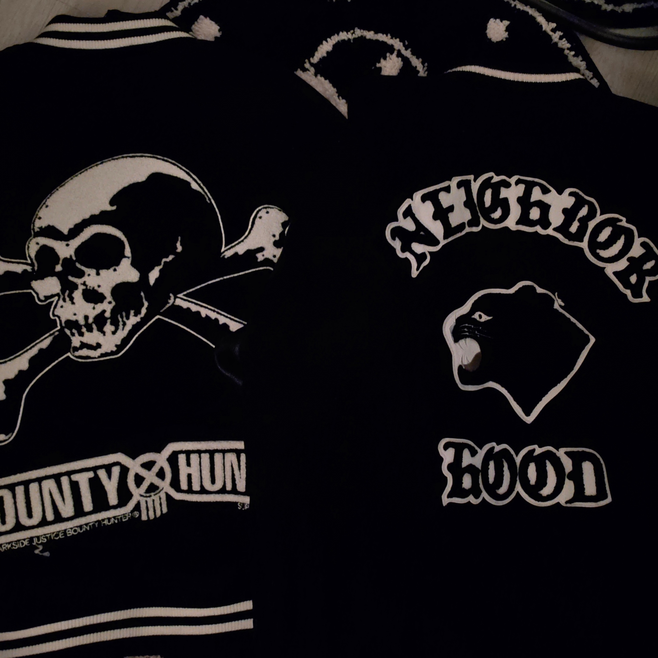 Supreme x Playboy Hooded MA-1 Black - 26SS, Supreme x B.B. Simon Bandana Belt Red - 26SS 착용 스타일 - 2