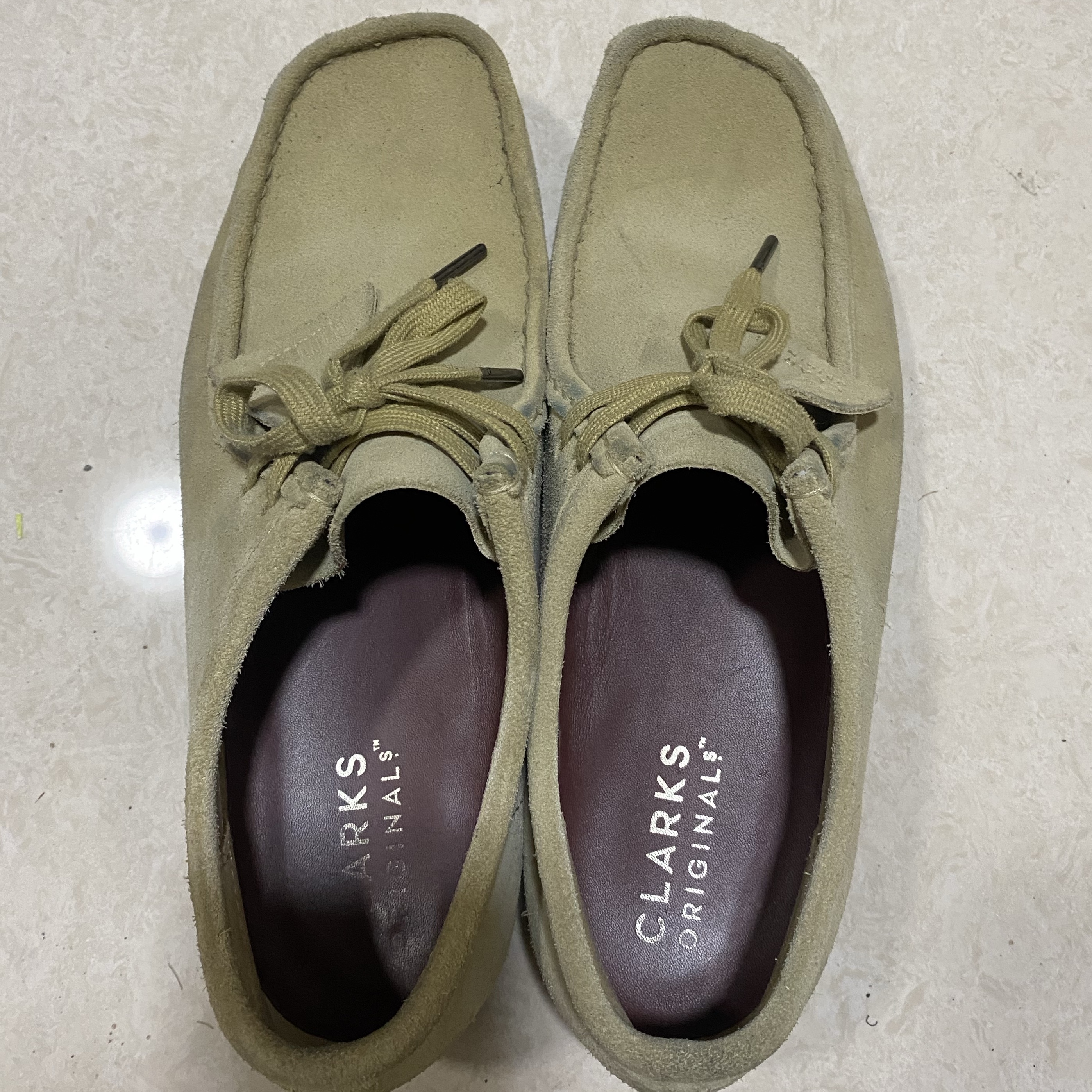 Clarks Wallabee Maple Suede, Casio MTP-1370L-7AVDF 착용 스타일 - 3
