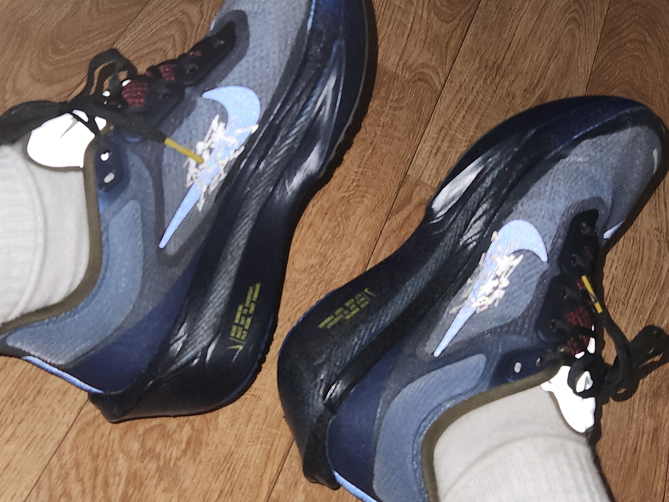 Nike Zoom Fly 6 Court Blue Burgundy Ash 착용 스타일 - 5