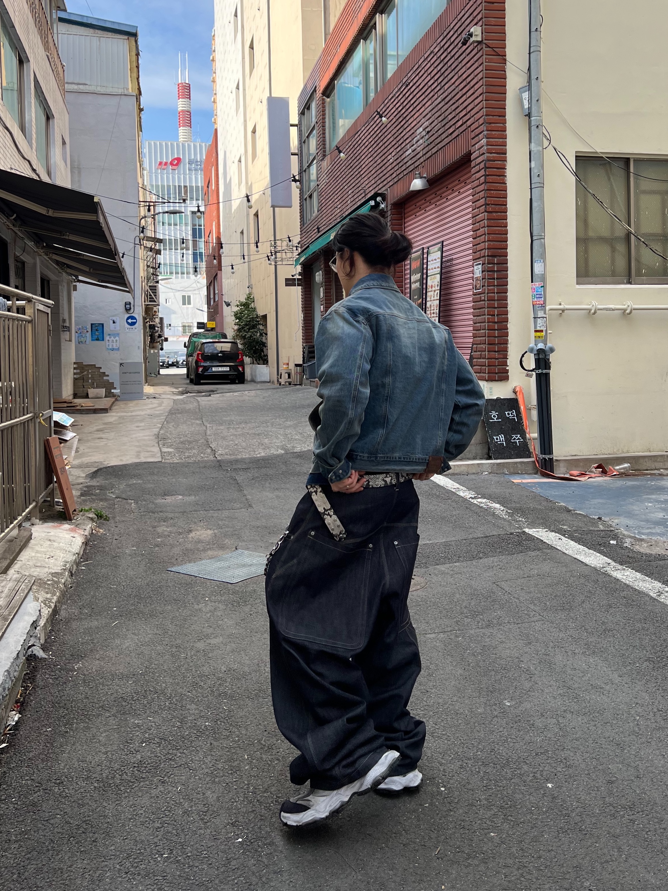 Balenciaga Cargo Sneakers White Grey, Gentle Monster Paranoyd 02 Silver Clear 착용 스타일 - 8