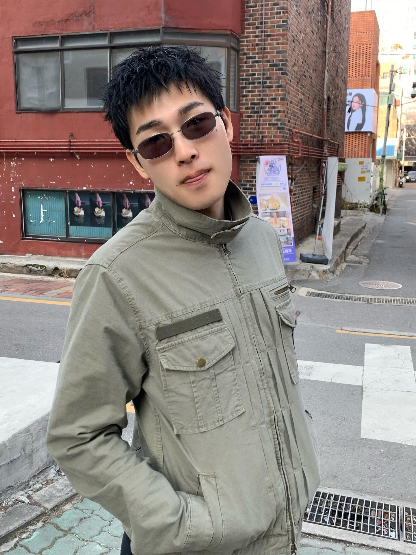 CHOWOO Vintage Washed 5 Pockets Work Jacket Washed Khaki, CHOWOO Mixed Fabric m65 Pants Washed Black 착용 스타일 - 3