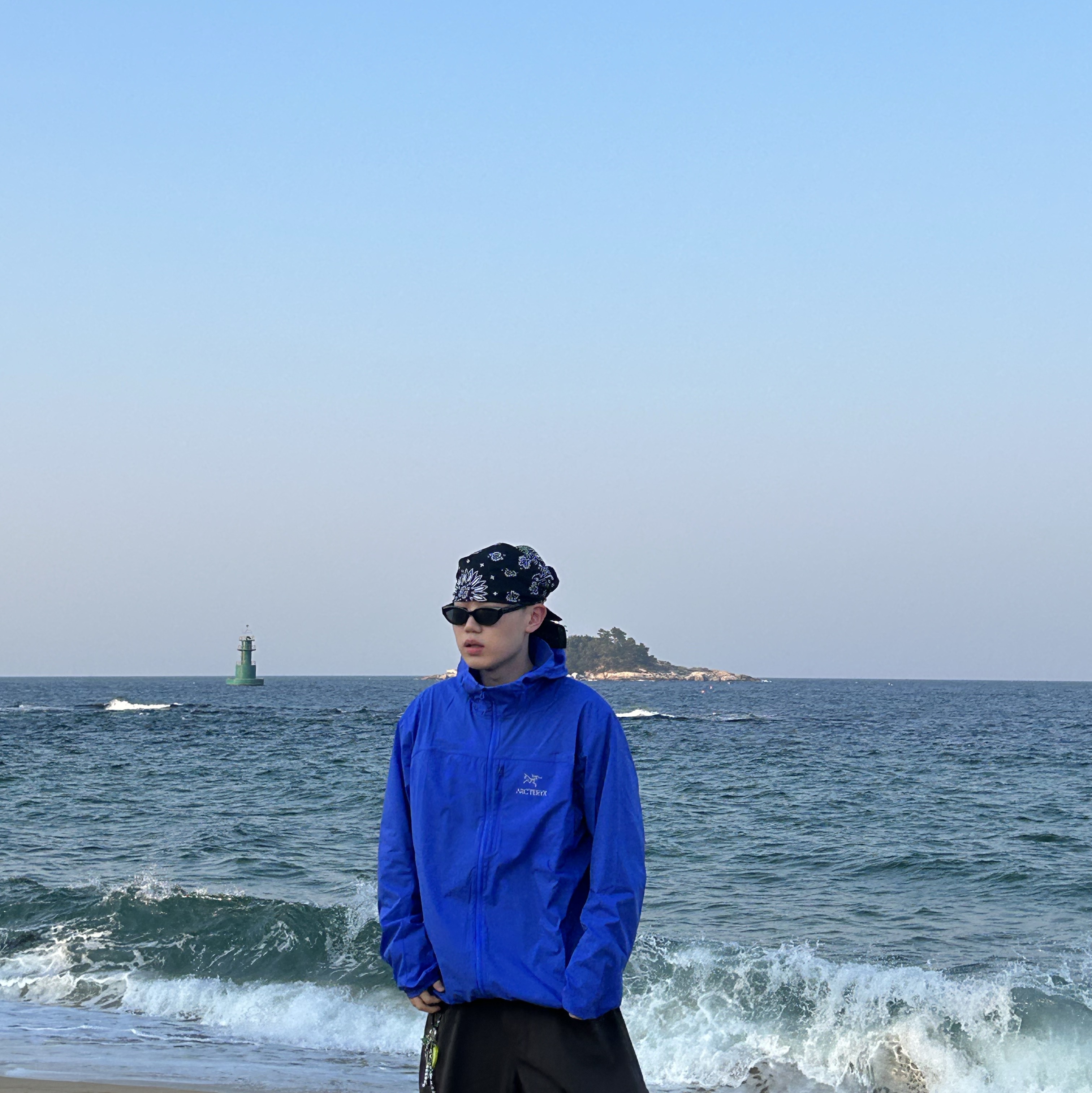 Arc'teryx Squamish Hoody Electra 착용 스타일