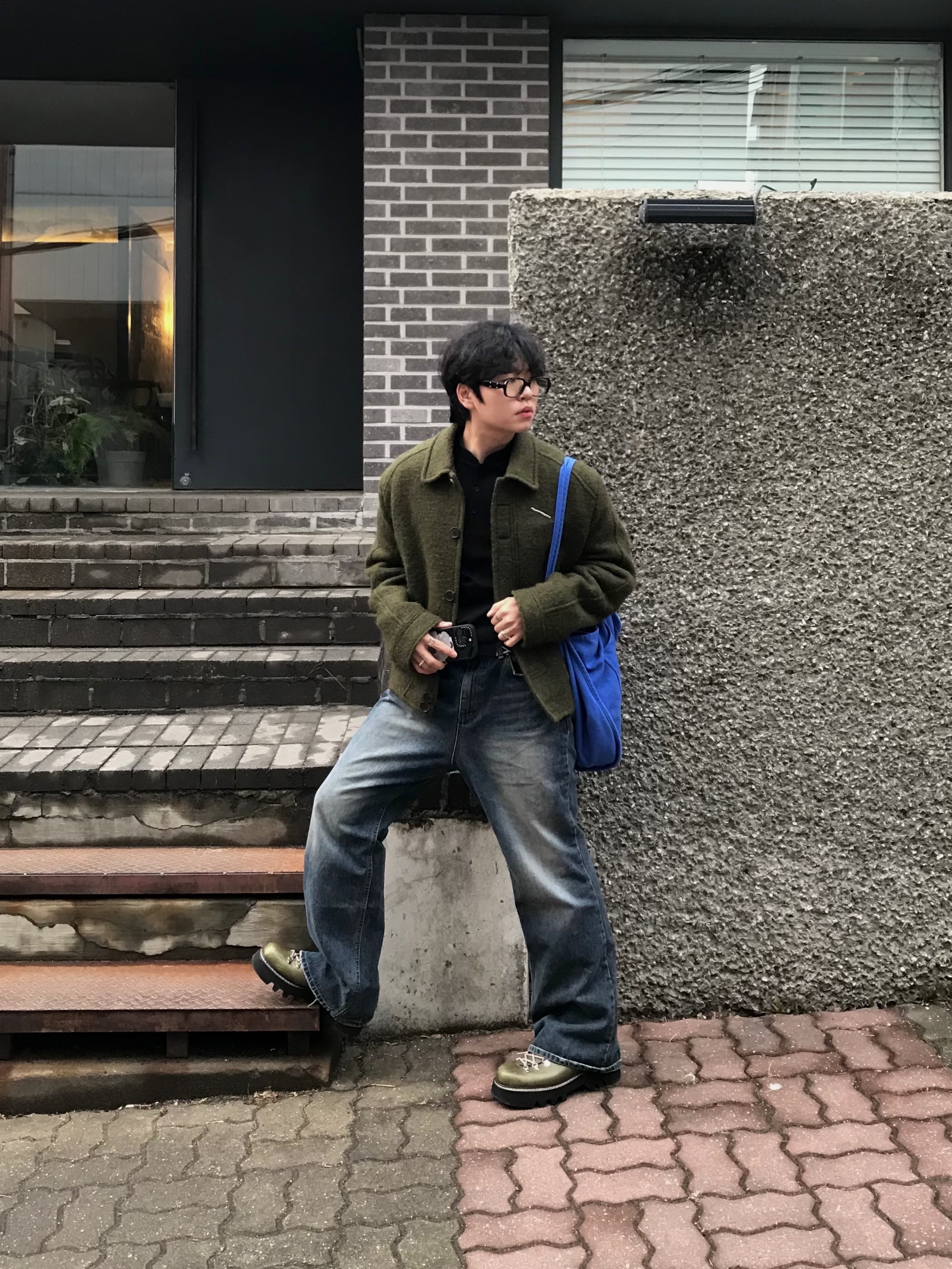 Gentle Monster x Maison Margiela MM114 Black Clear 착용 스타일 - 1