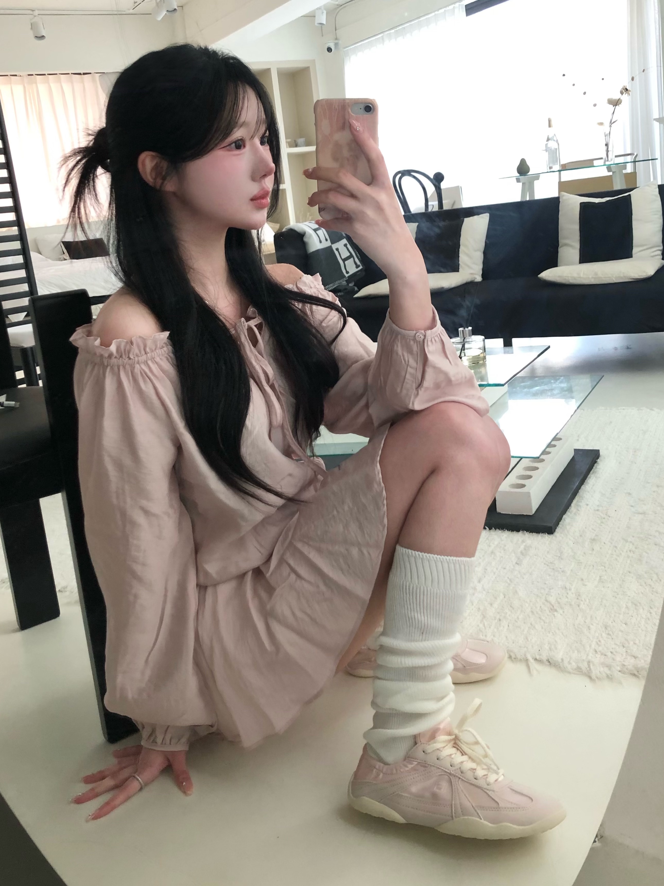 [6% 적립] FILA Glio Pink 착용 스타일 - 1