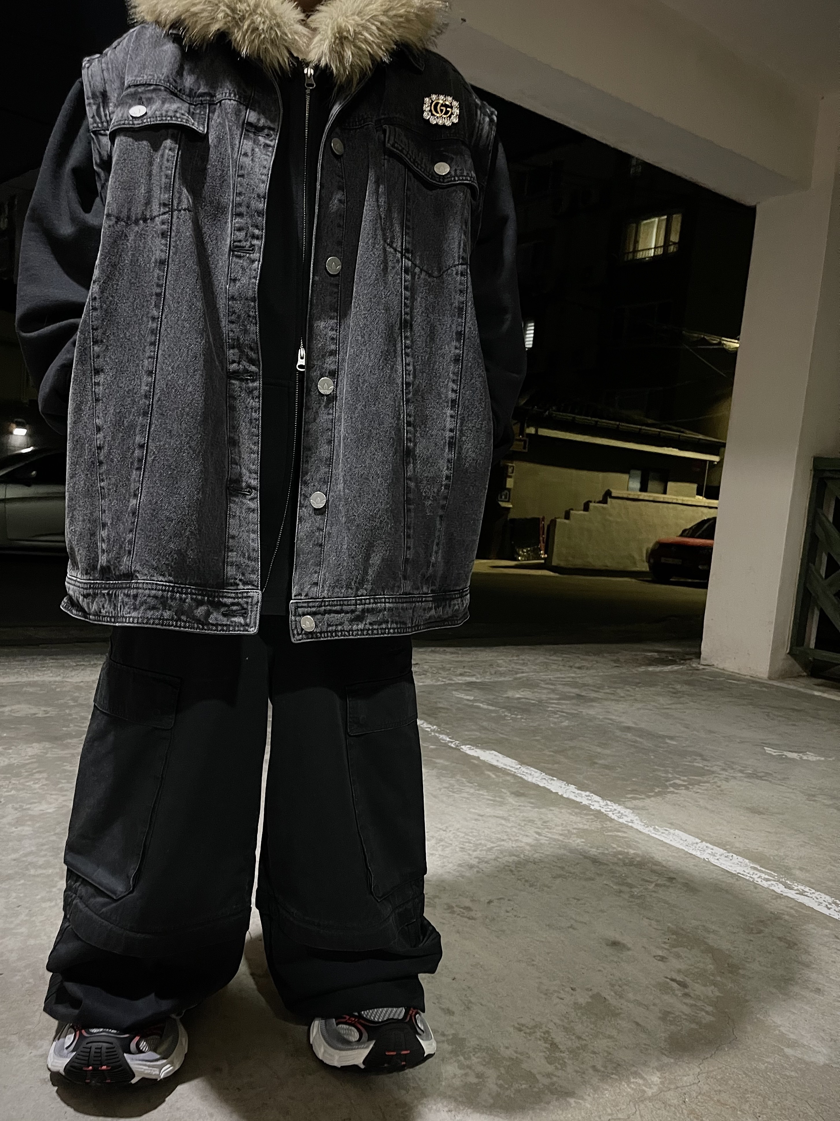 Gucci Metal Double G Brooch Crystal, (W) Adidas Adilenium Season 3 Two-In-One Denim Shirt Jacket Black - US Sizing 착용 스타일