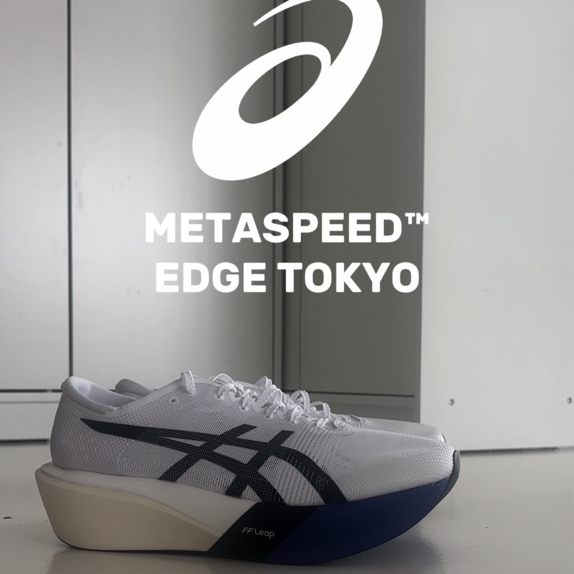 Asics Metaspeed Edge Tokyo White Cobalt Burst 착용 스타일