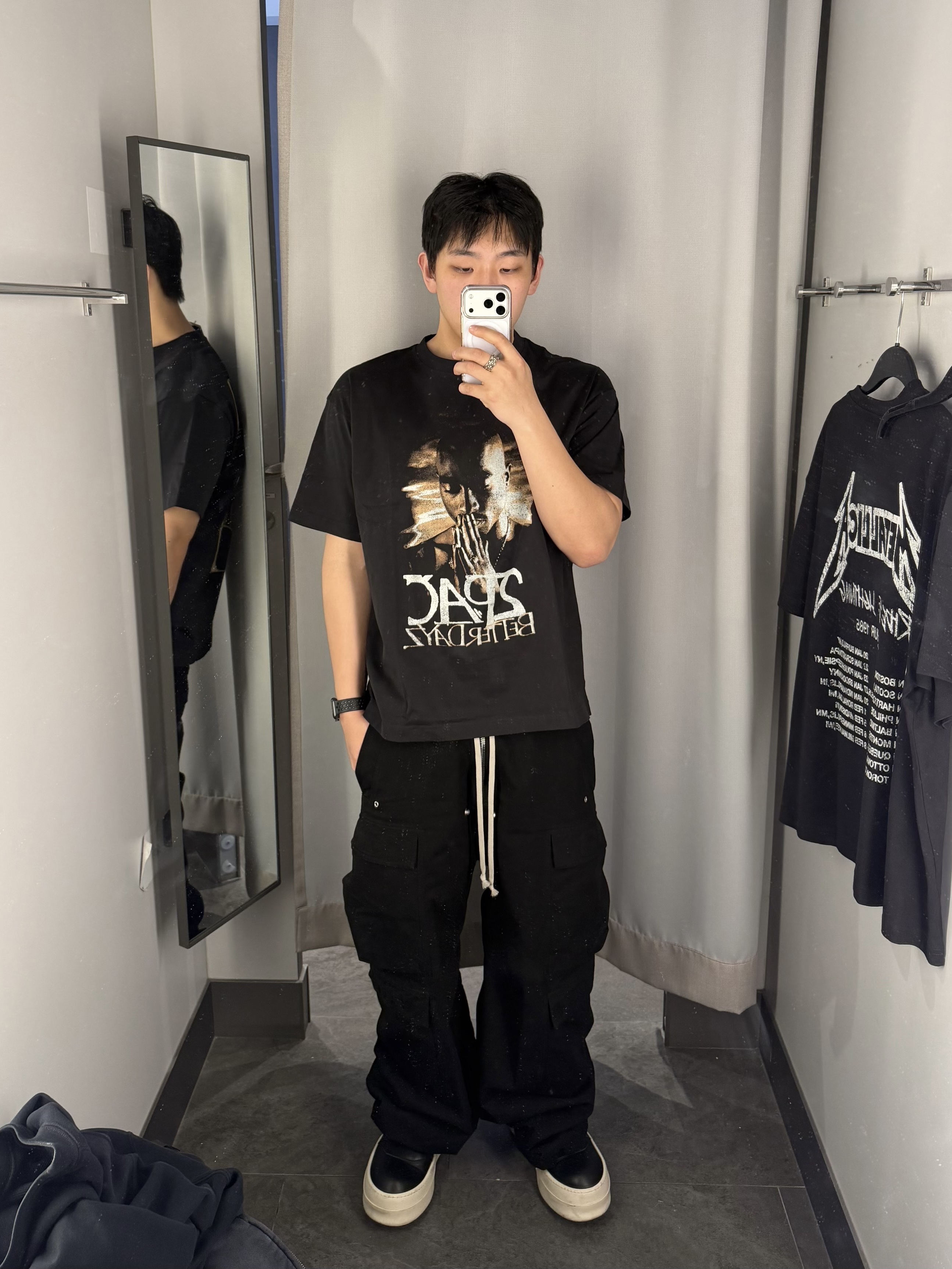 Yeezy YZY Zip-Up Hoodie Poetic Black, Yeezy YZY Zip-Up Hoodie Black 착용 스타일 - 5