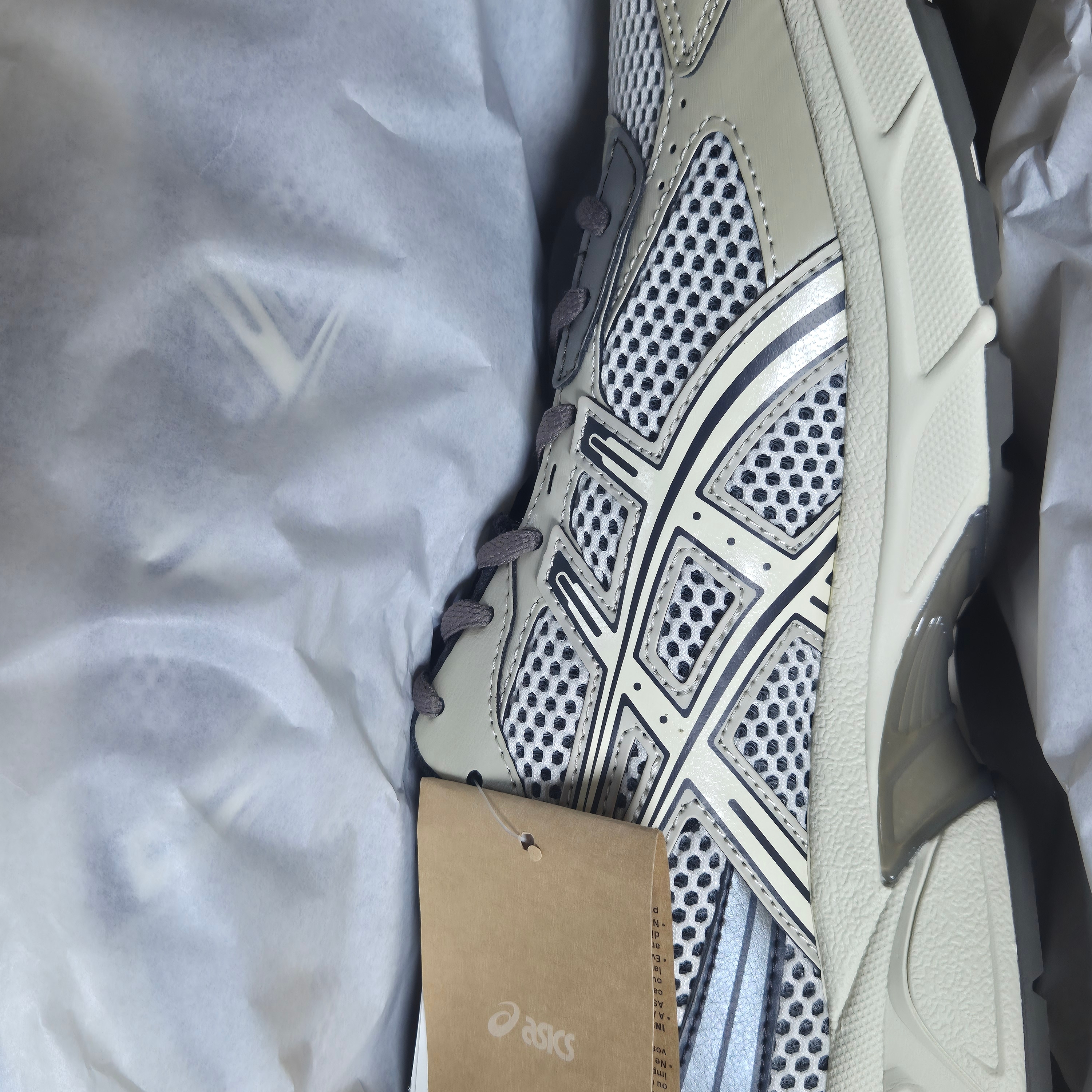 Asics Gel-1130 Birch Dark Taupe - Korea Exclusive 착용 스타일