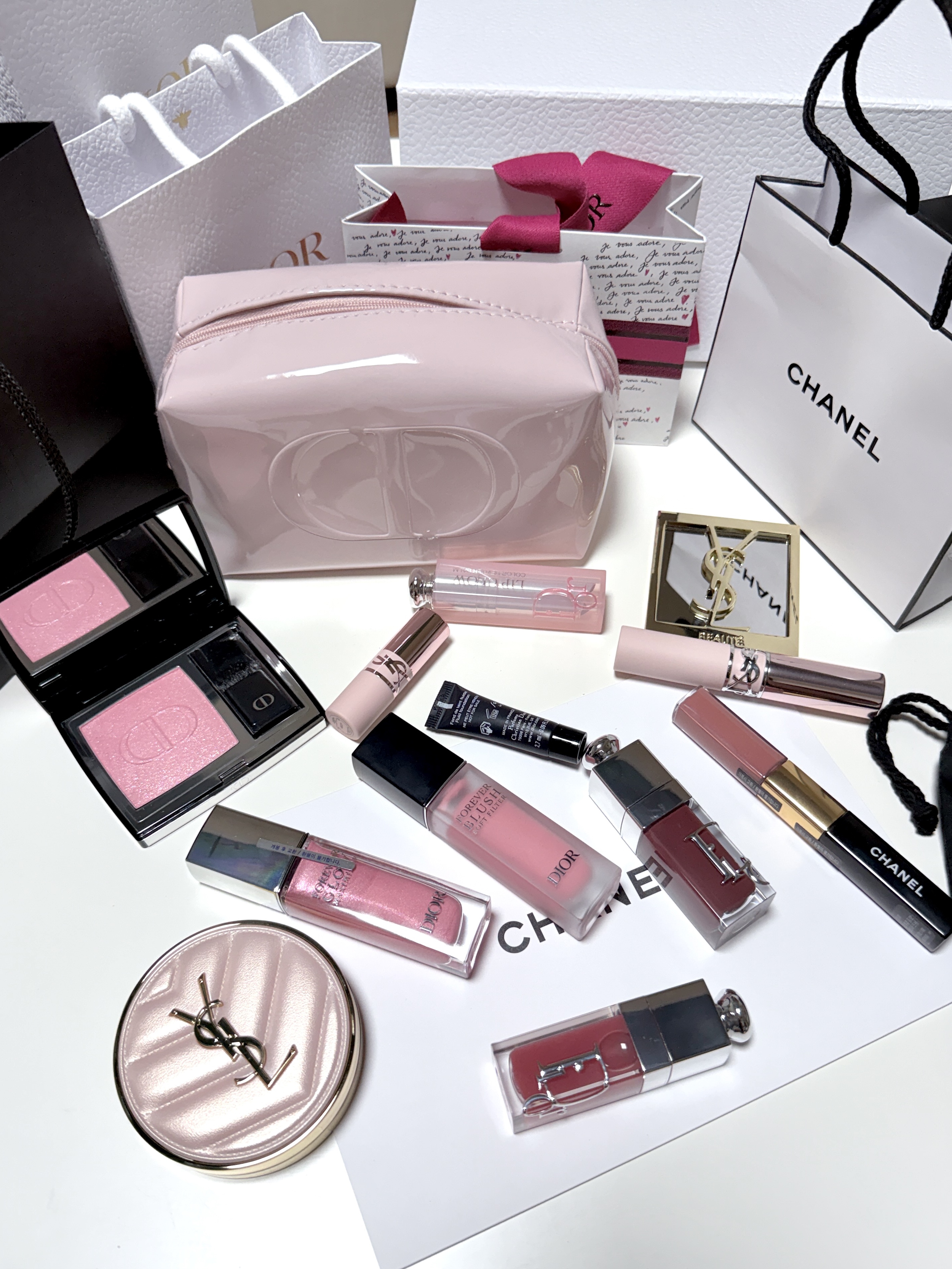 Dior Addict Lip Glow Oil 104 Black Cherry, Dior Addict Lip Glow Oil 012 Rosewood 착용 스타일