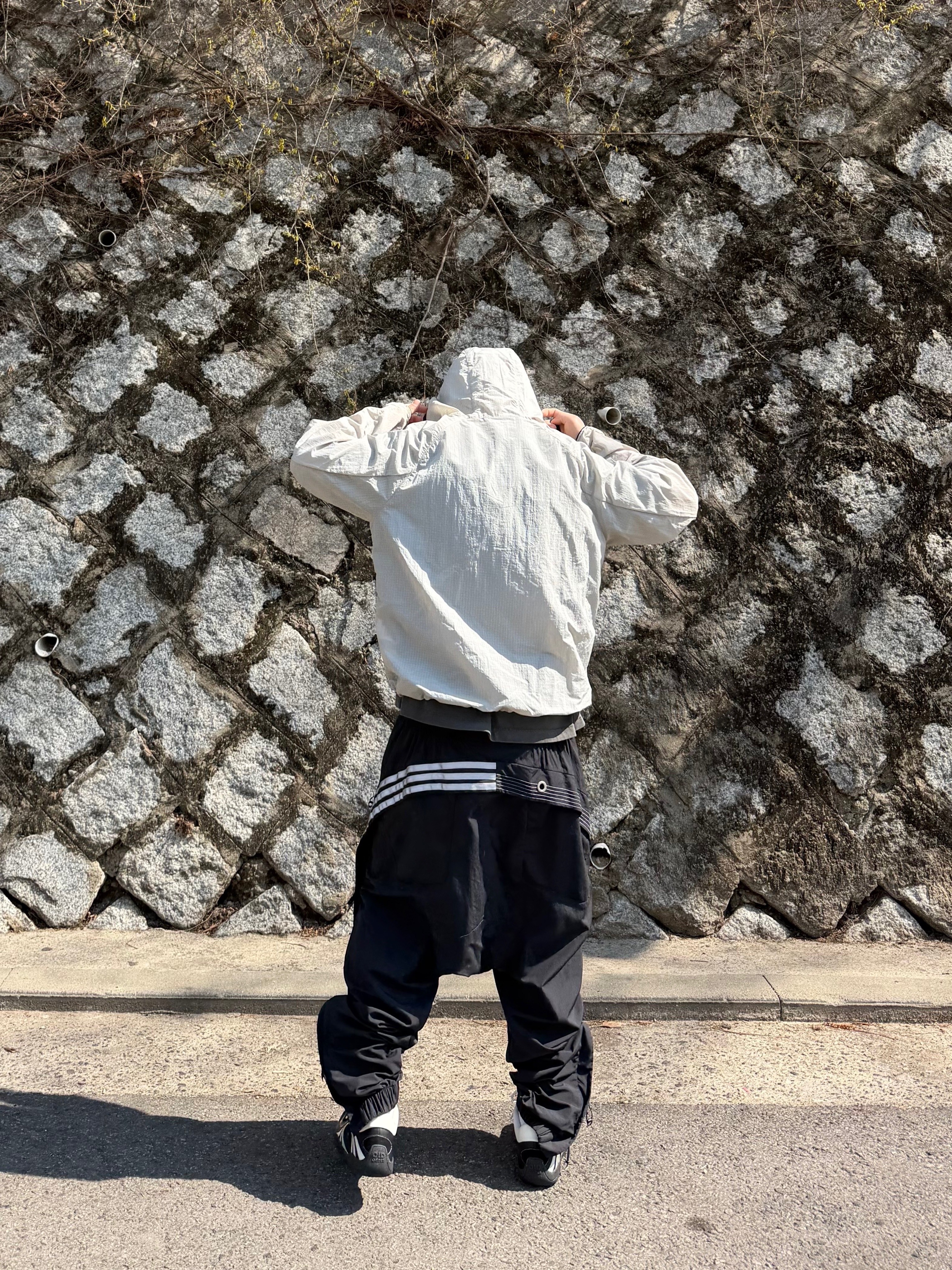 Nike Windrunner Running Jacket White - US/EU 착용 스타일 - 5