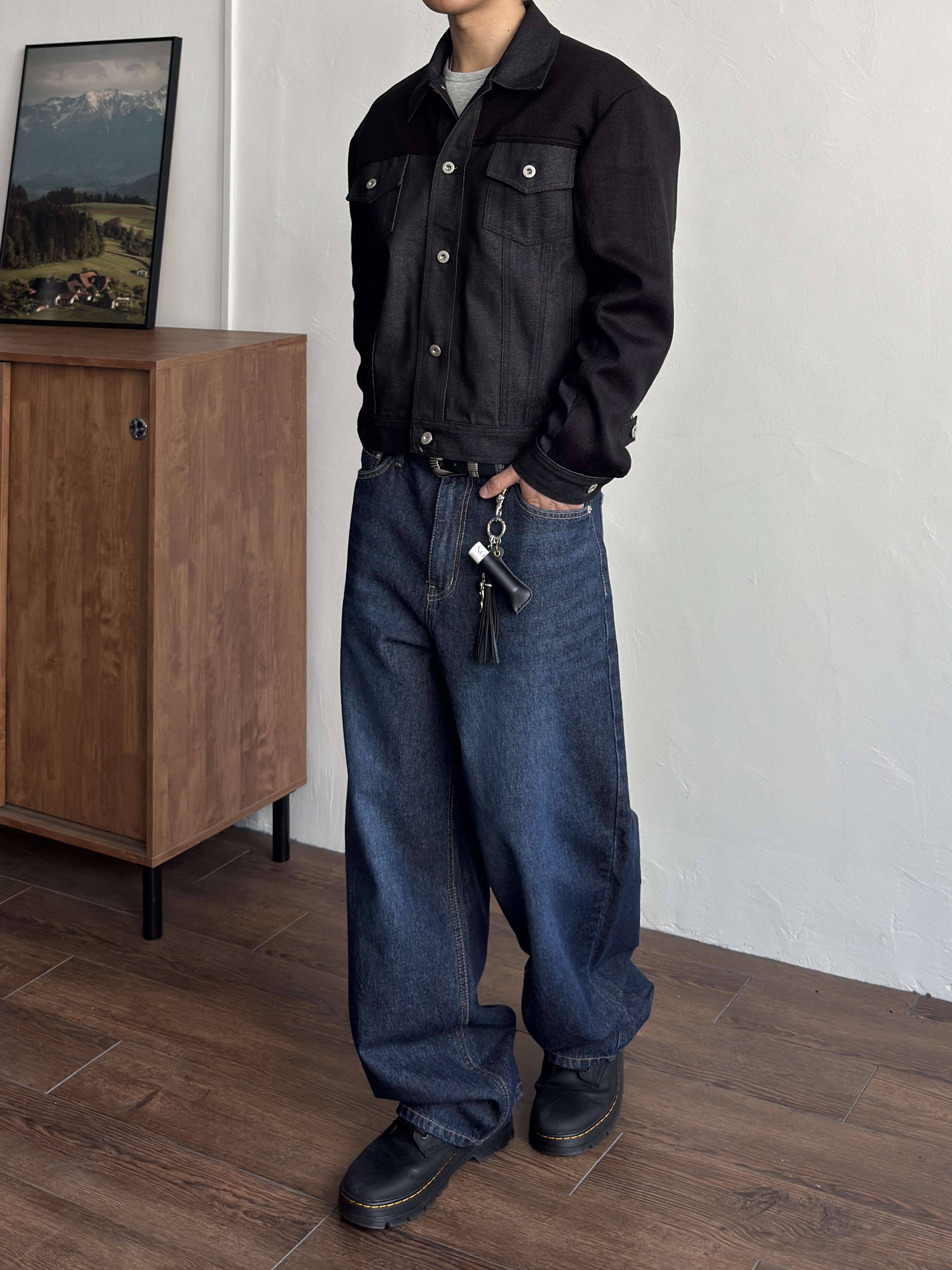 Dr. Martens Reeder Wyoming Leather Utility Shoes Black 착용 스타일 - 1