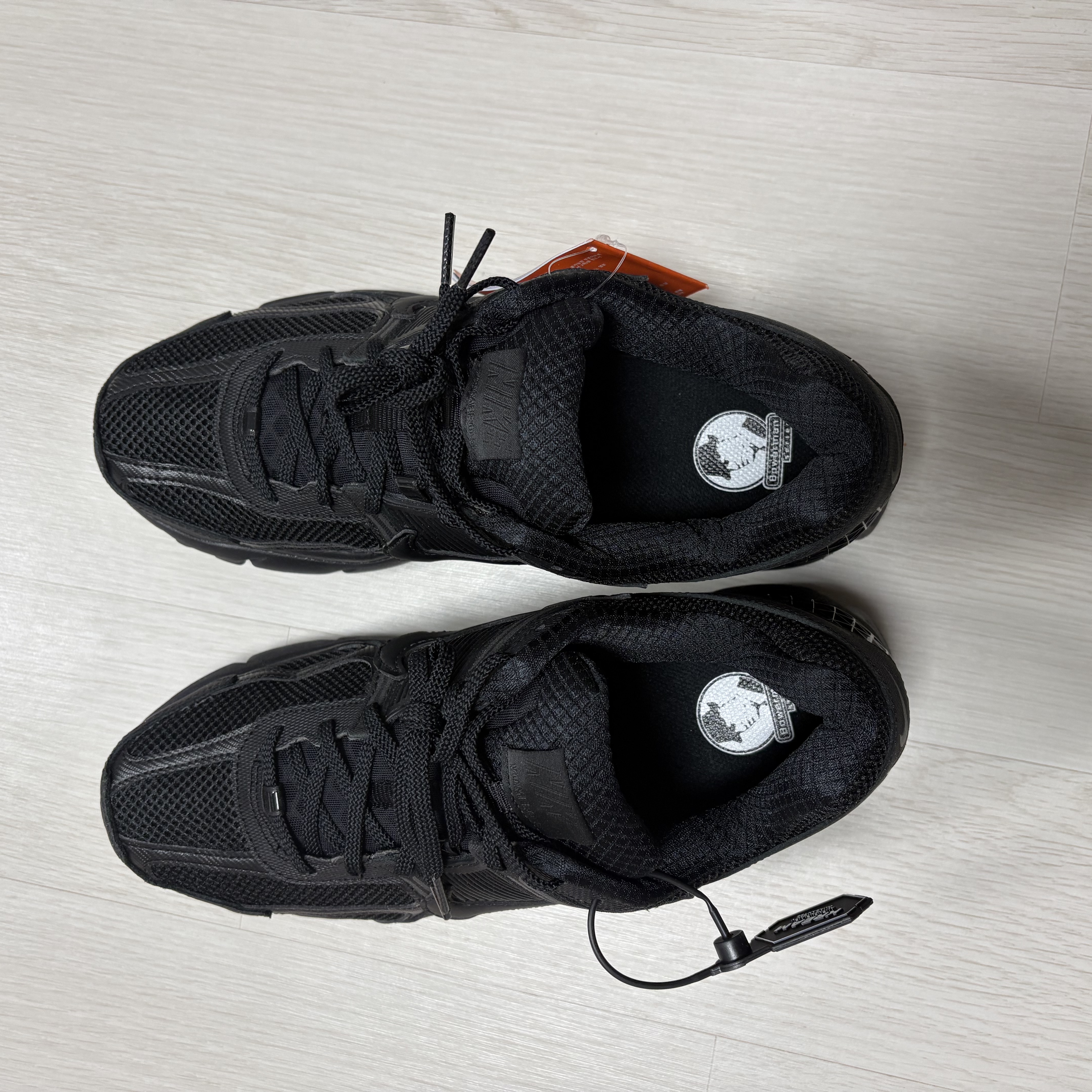 Nike Zoom Vomero 5 SP Black 착용 스타일
