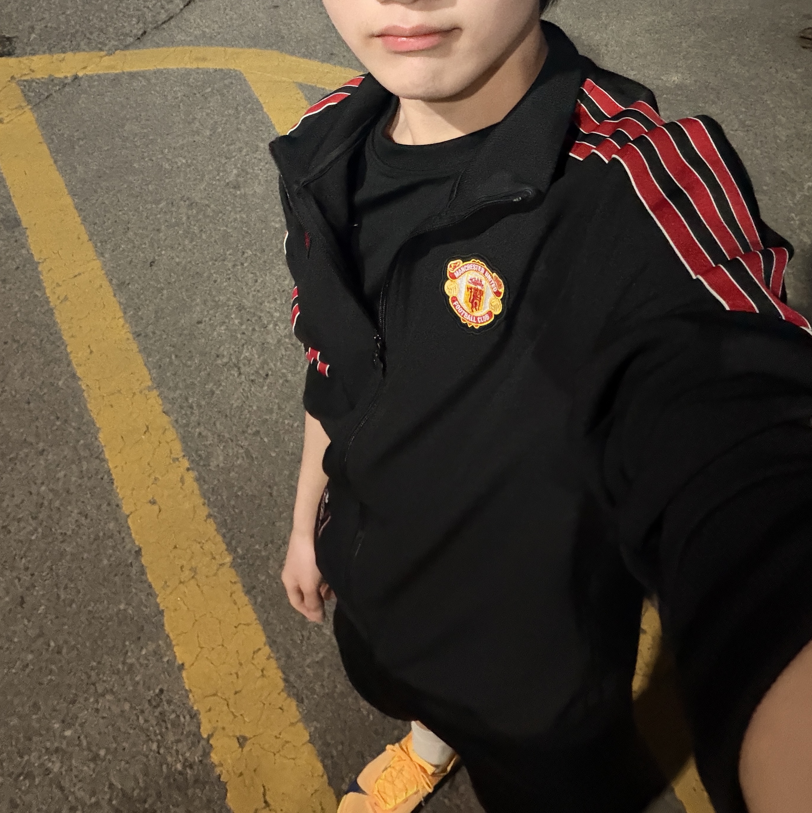 Nike ZoomX Streakfly 2 Citron Pulse Volt Ice, Adidas Manchester United Terrace Icon Track Top Black - KR Sizing 착용 스타일 - 1