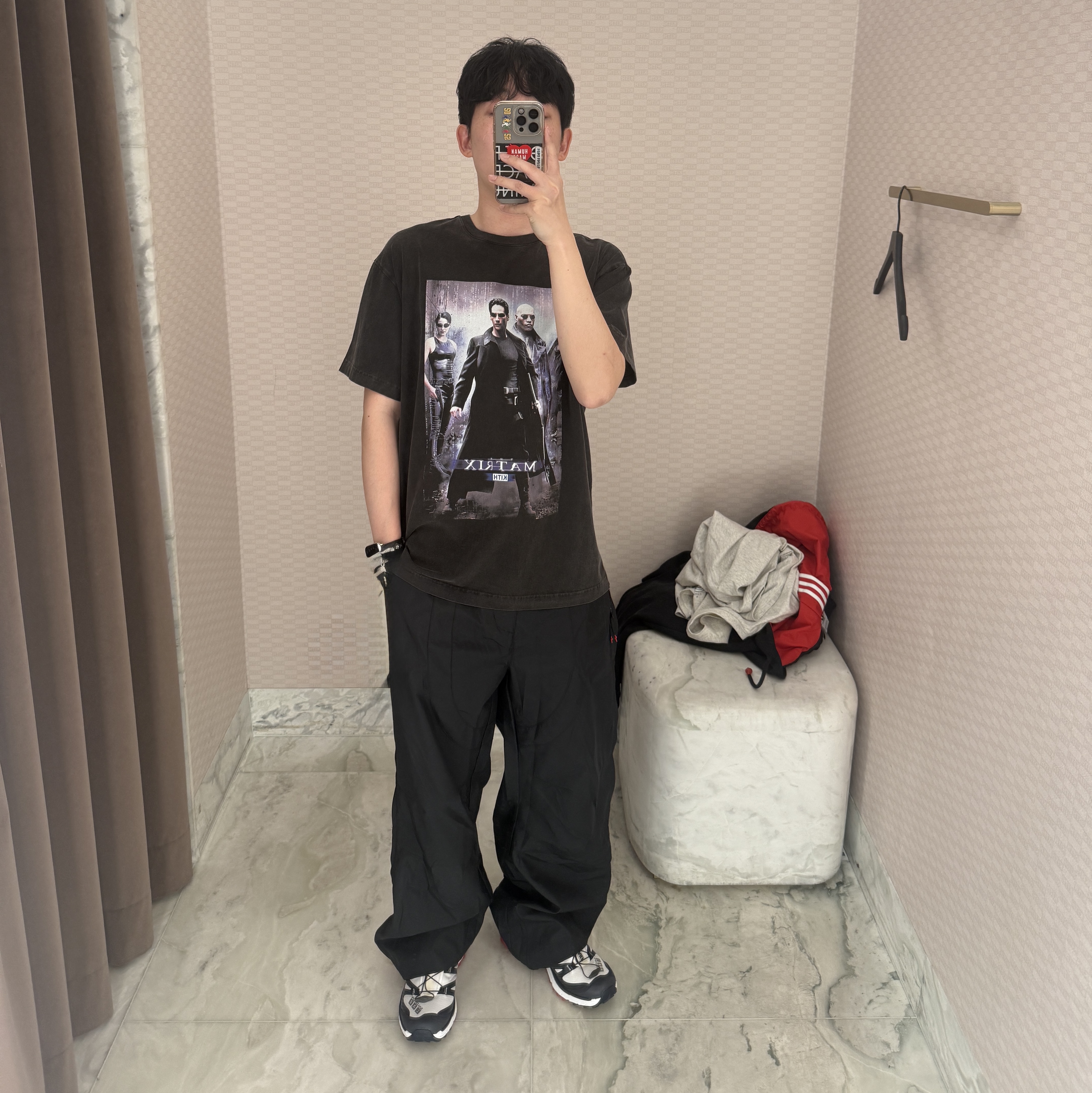 Kith x Matrix Poster Vintage T-Shirt Black, Adidas x Ordinary People Hooded Full-Zip Black - KR Sizing 착용 스타일