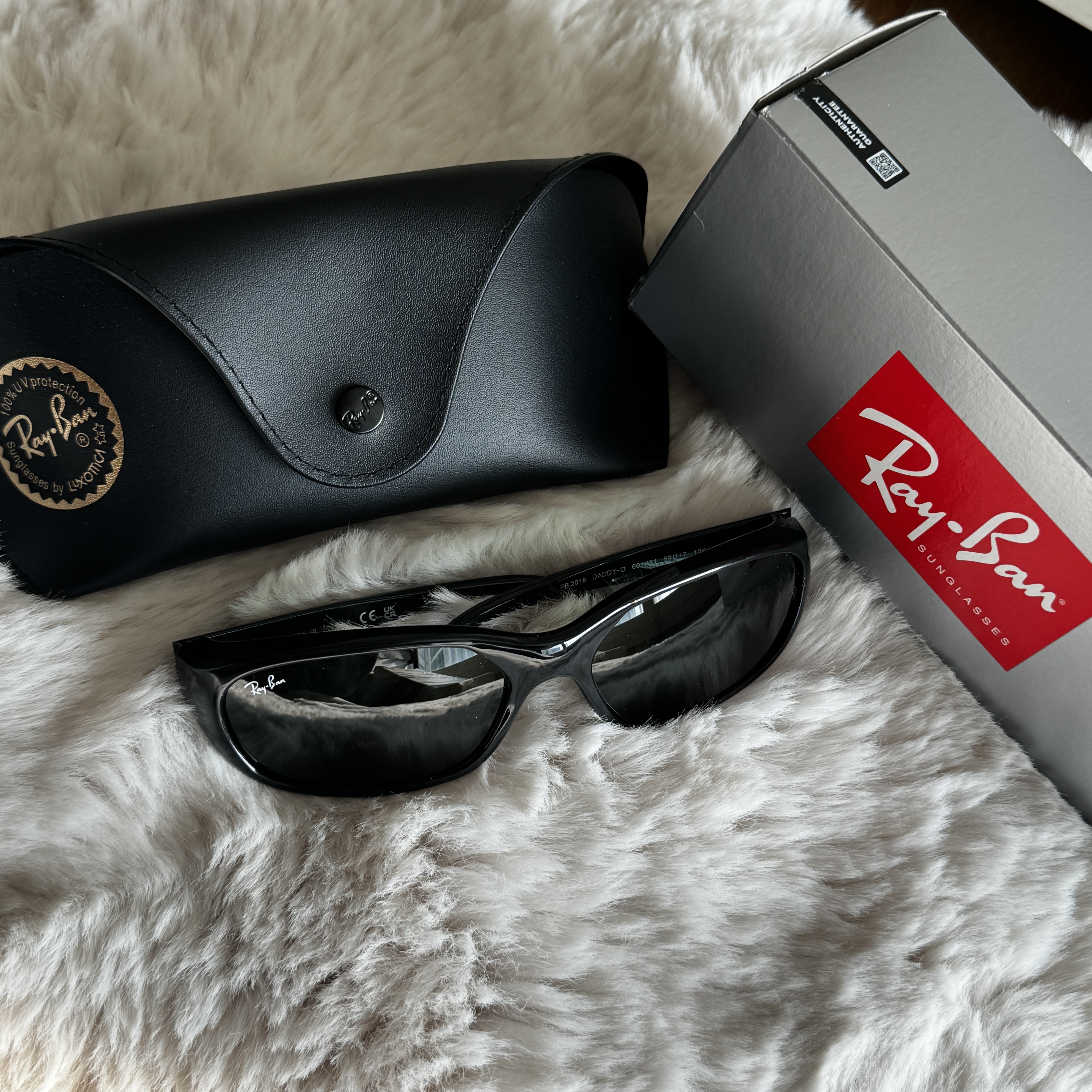 Ray-Ban DADDY-O II Polished Black Frame Green Classic G-15 Lenses 착용 스타일 - 1