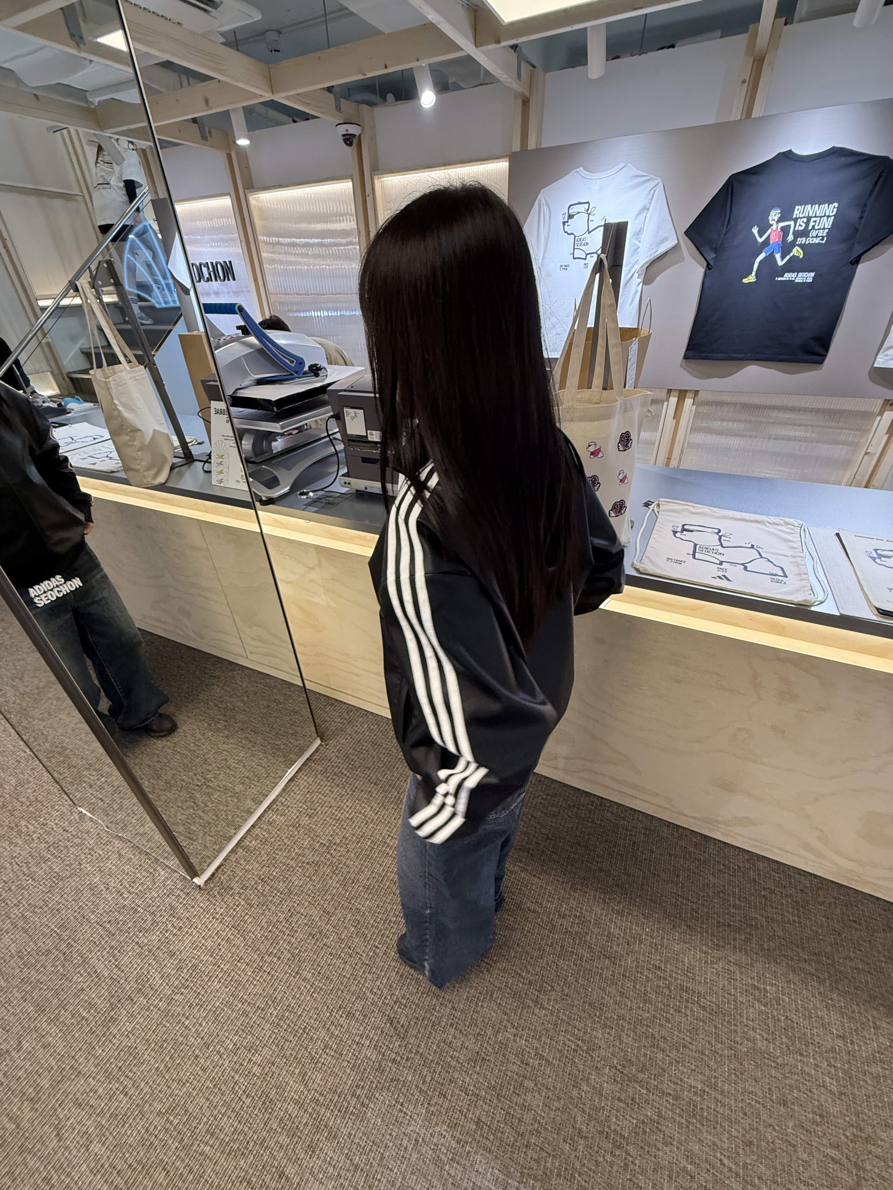 (W) Adidas Originals Satin Polka Dot Track Top Black - KR Sizing, Adidas Pleather 3S Track Top Black - KR Sizing 착용 스타일 - 3