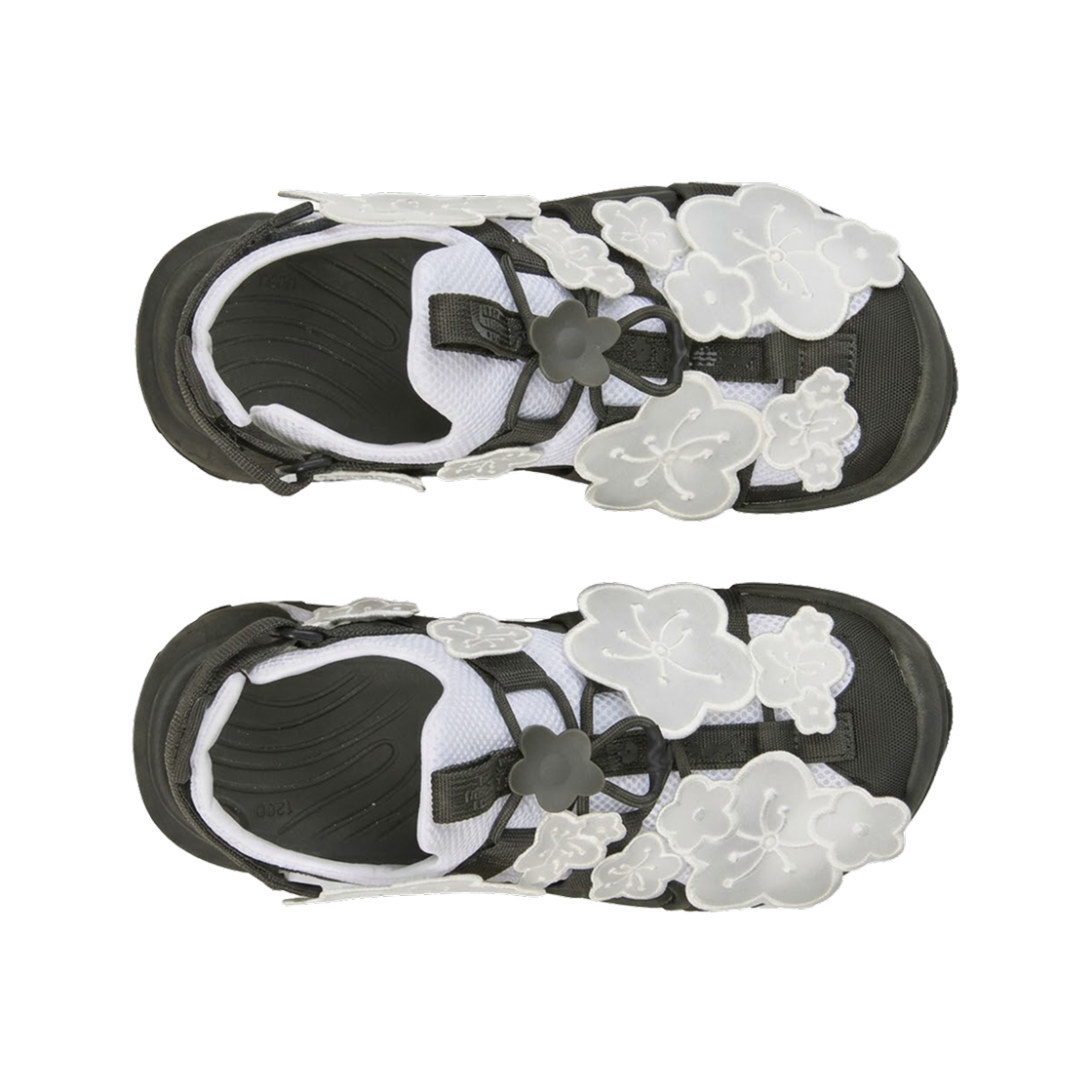 (W) 노스페이스 x 세실리에 반센 샌들 TNF 화이트 포레스트 나이트 그린((W) The North Face x Cecilie Bahnsen  Sandals  TNF White Forest Night Green) - 2