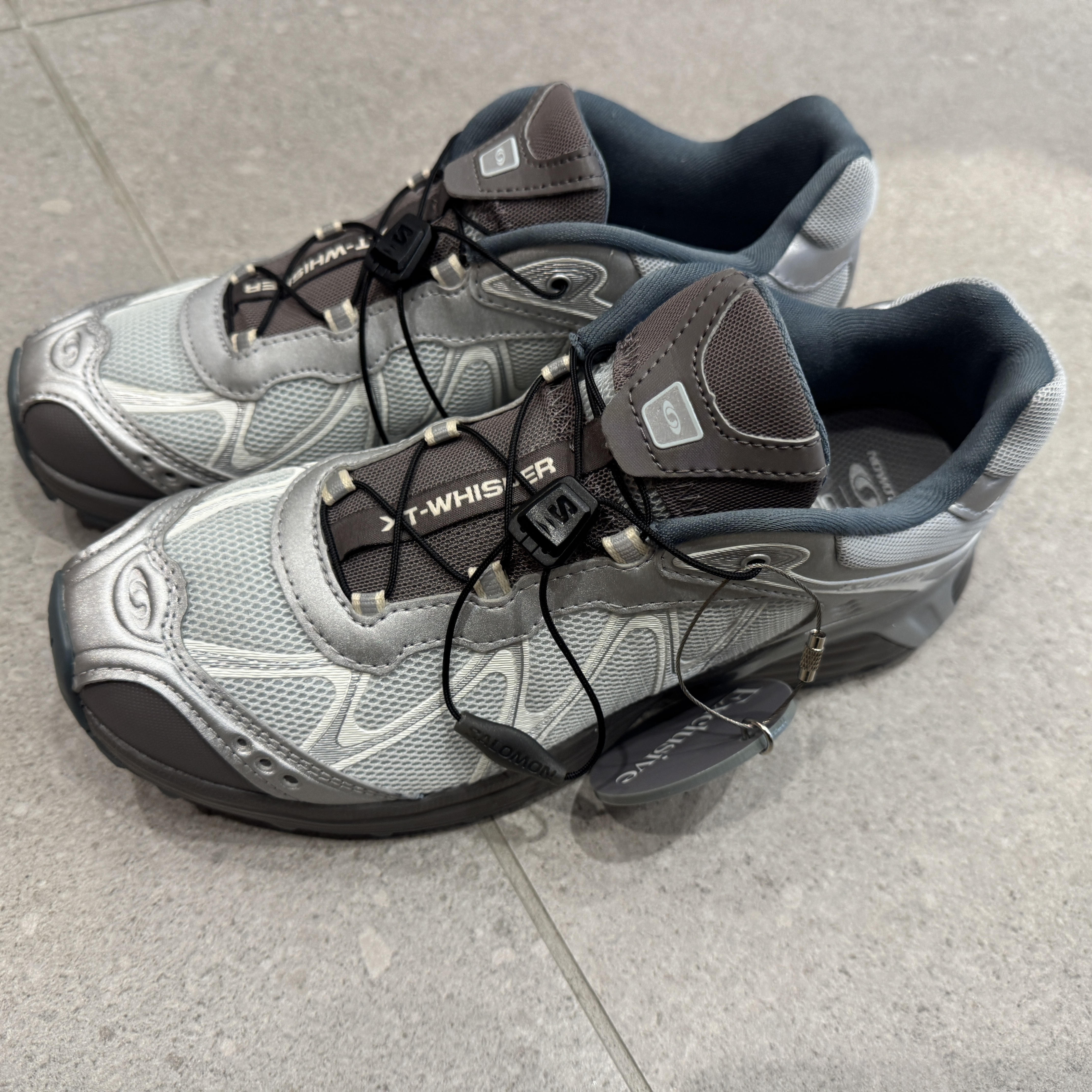 Salomon XT-Whisper Silver Ice Flow 착용 스타일 - 1