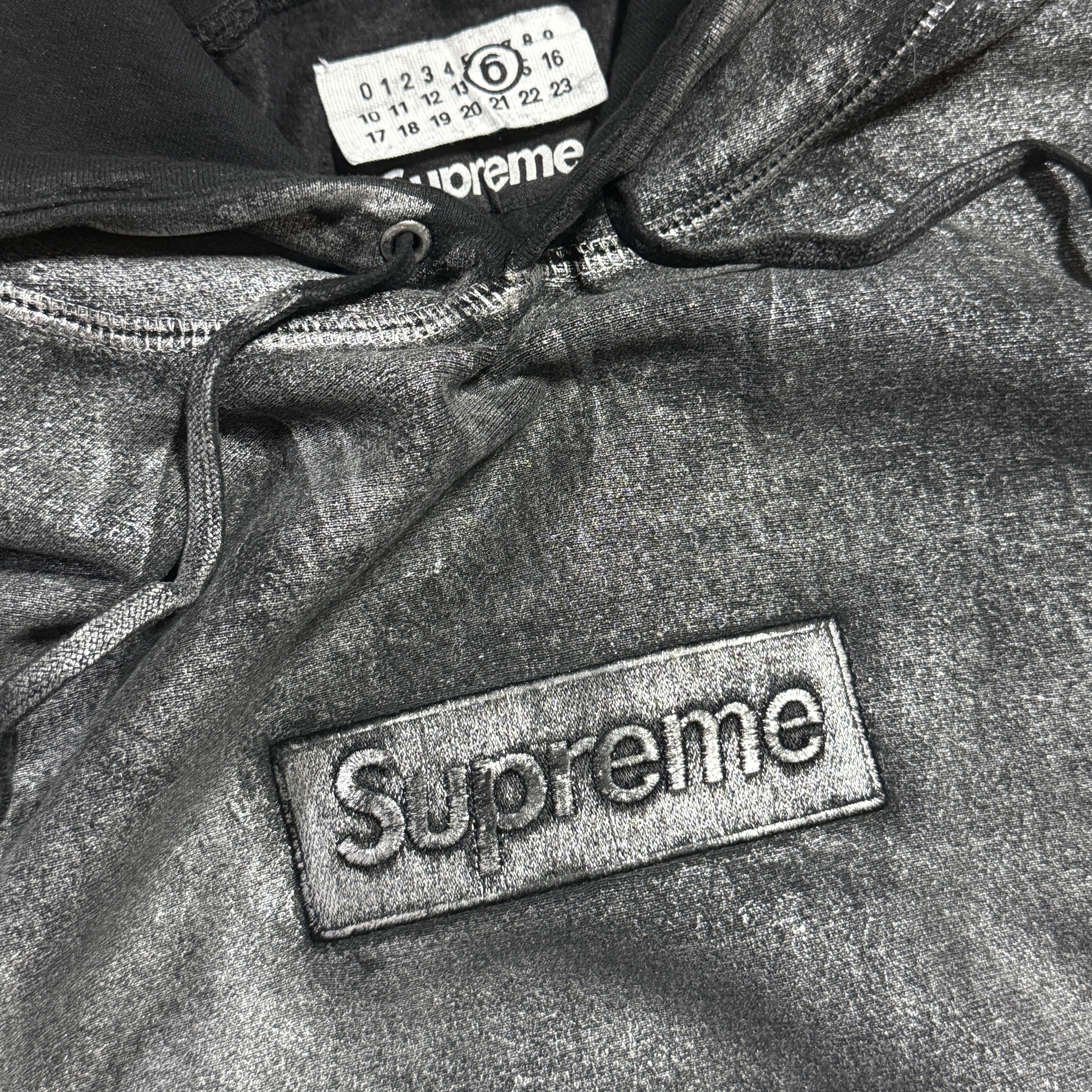Supreme x MM6 Maison Margiela Foil Box Logo Hooded Sweatshirt Black - 24SS 착용 스타일