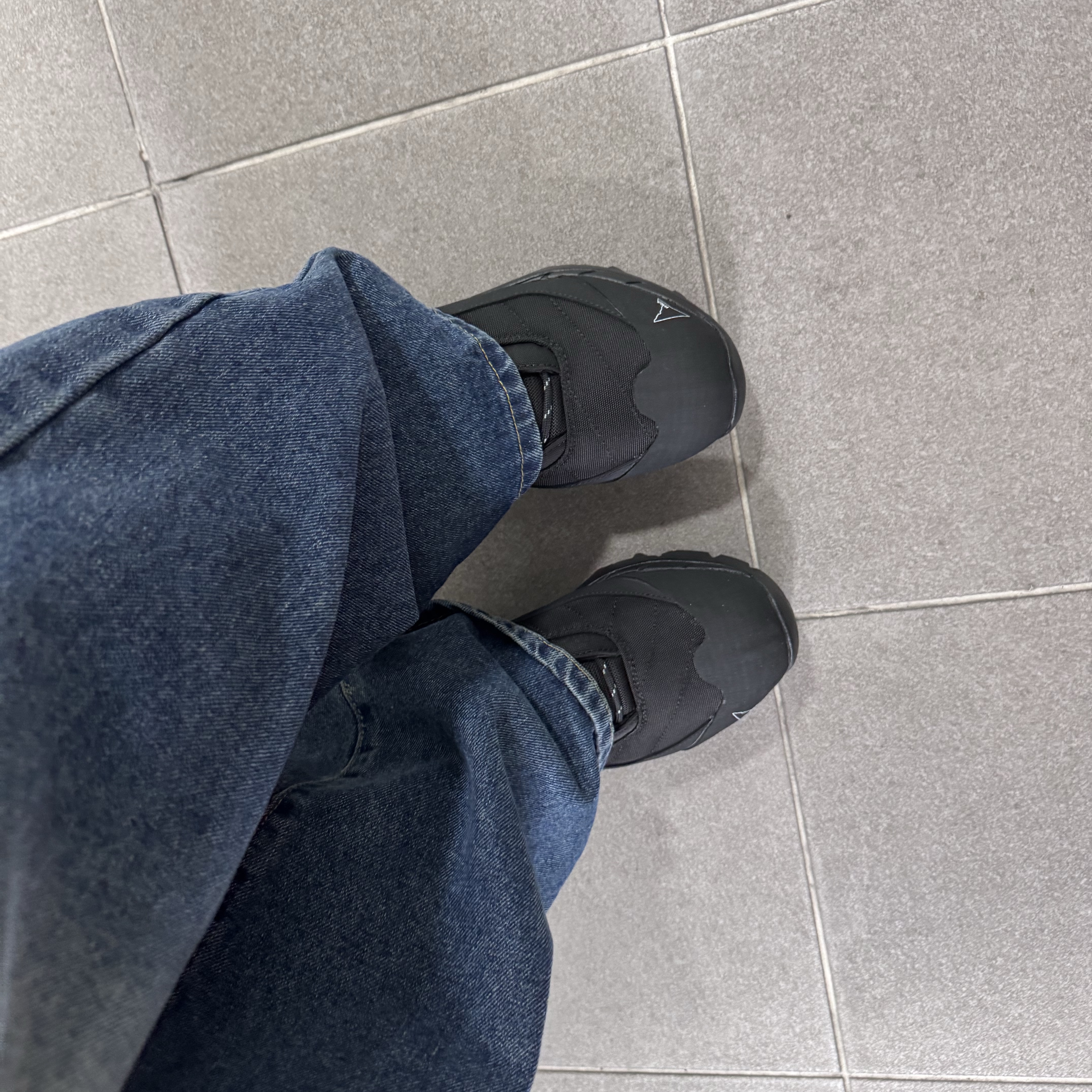 Roa Hiking Katharina Black 착용 스타일