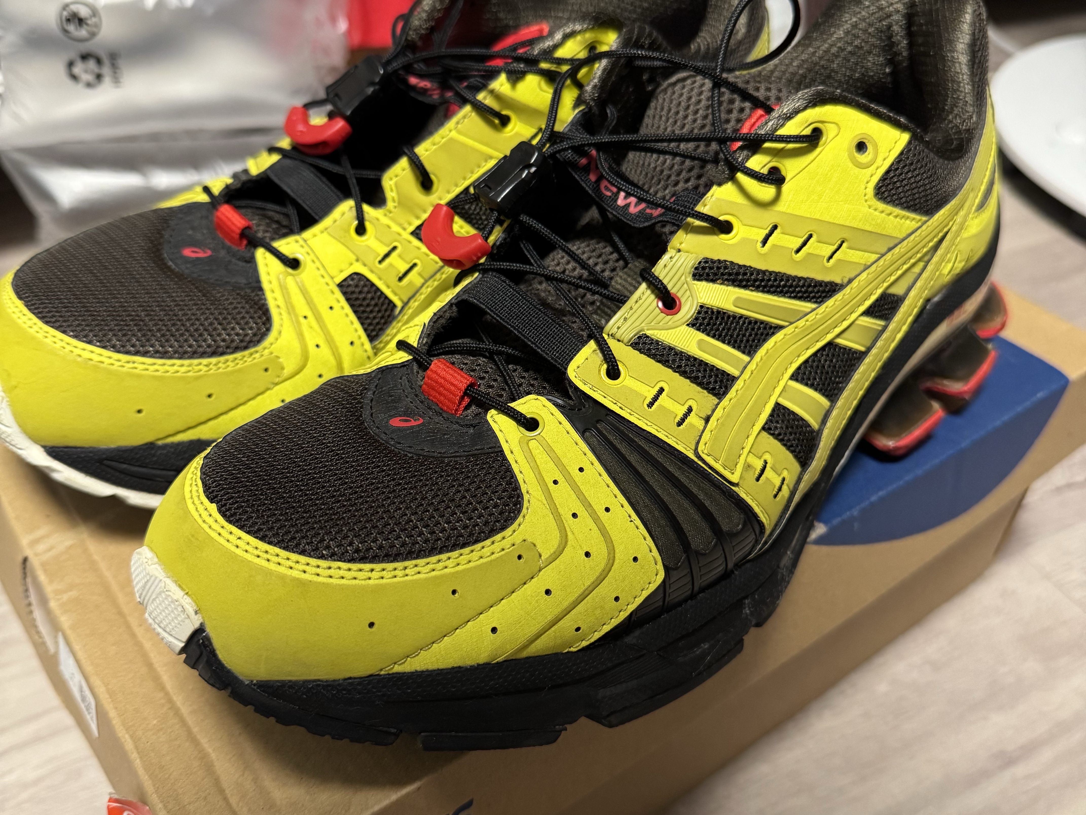 Asics x Affix Works Gel-Kinsei OG Kelp 착용 스타일 - 1