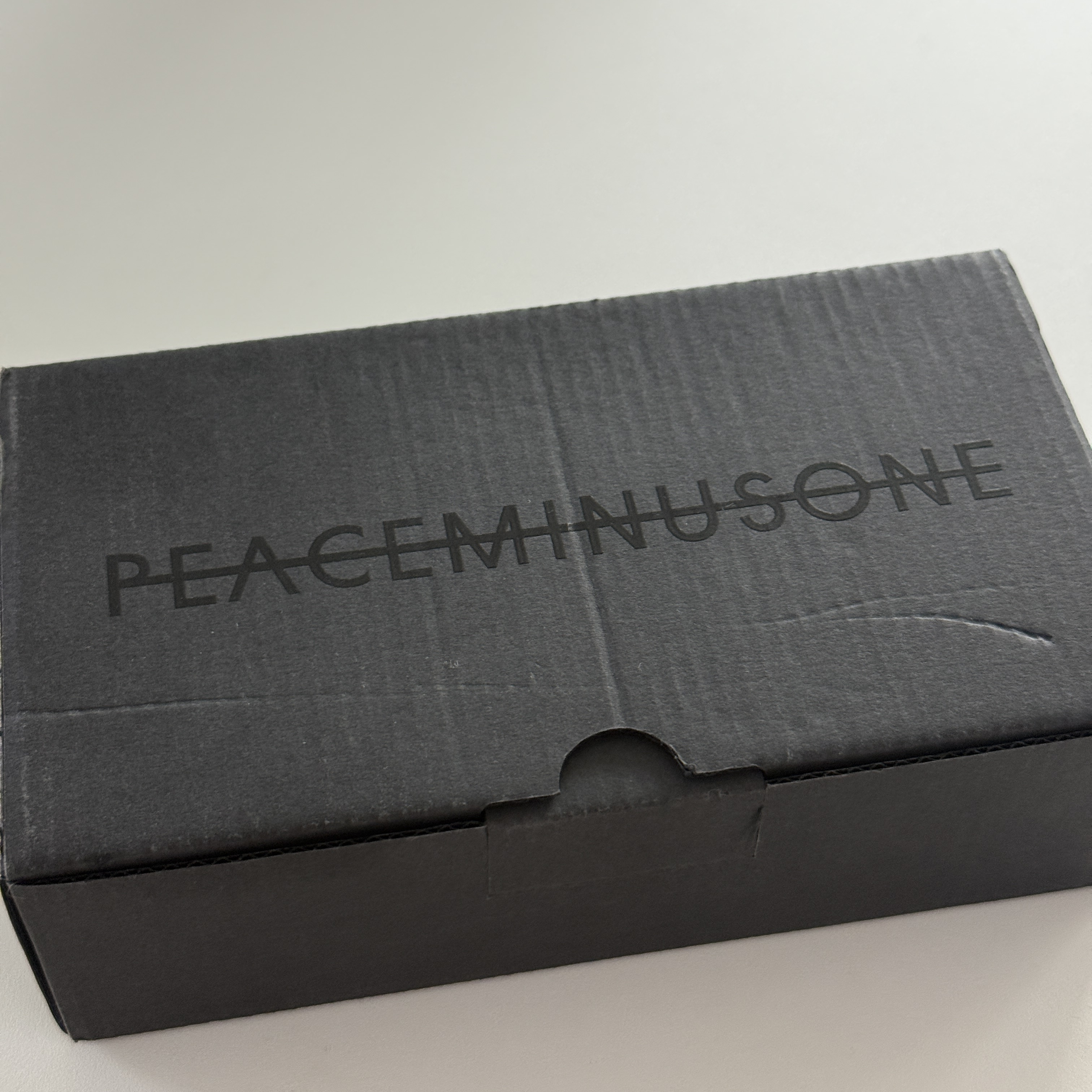Peaceminusone Duct Tape #1 Black (Set of 2) 착용 스타일 - 1