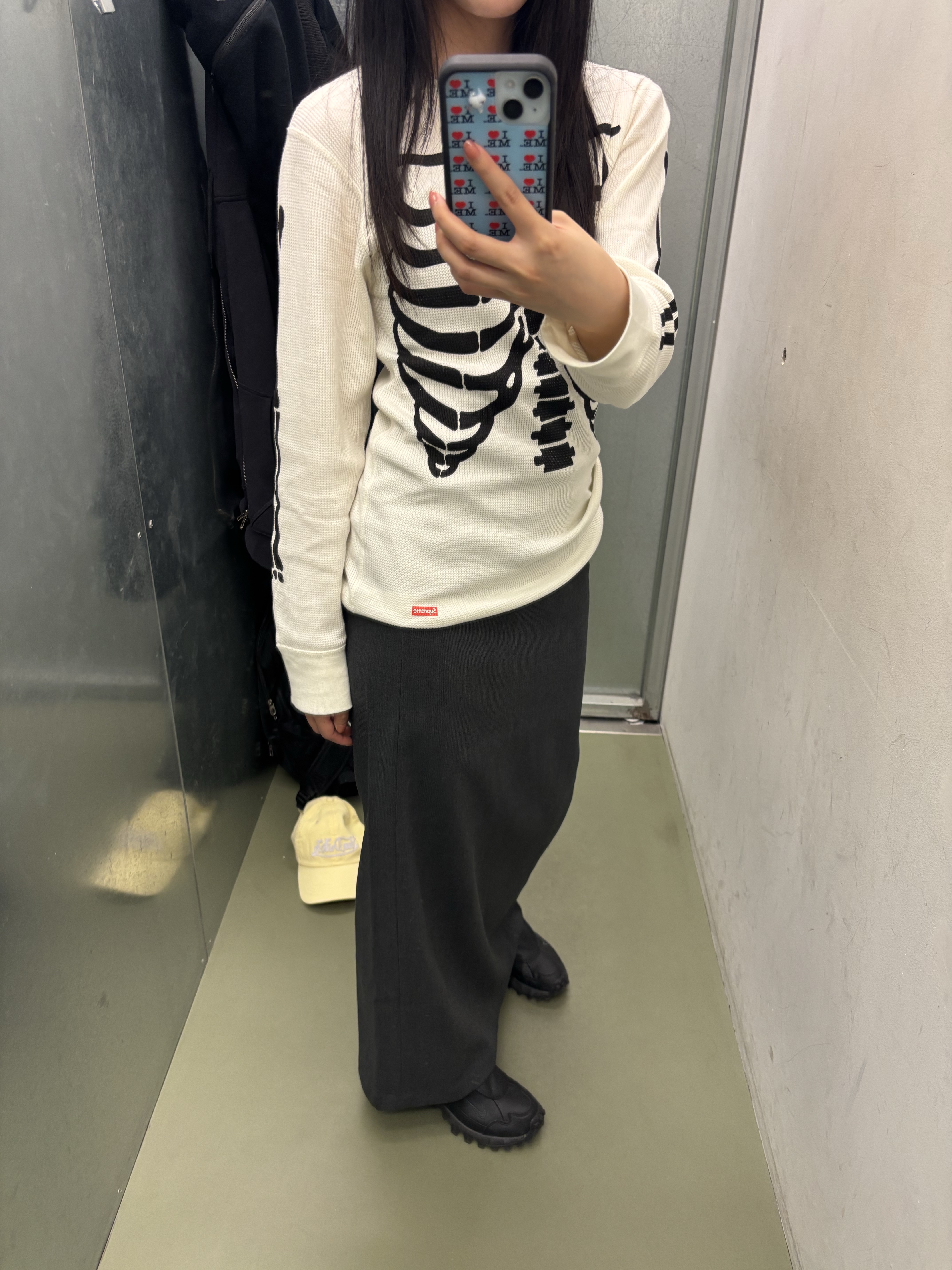 Supreme Hanes Bones Thermal Crew Natural (1 Pack) 착용 스타일 - 1