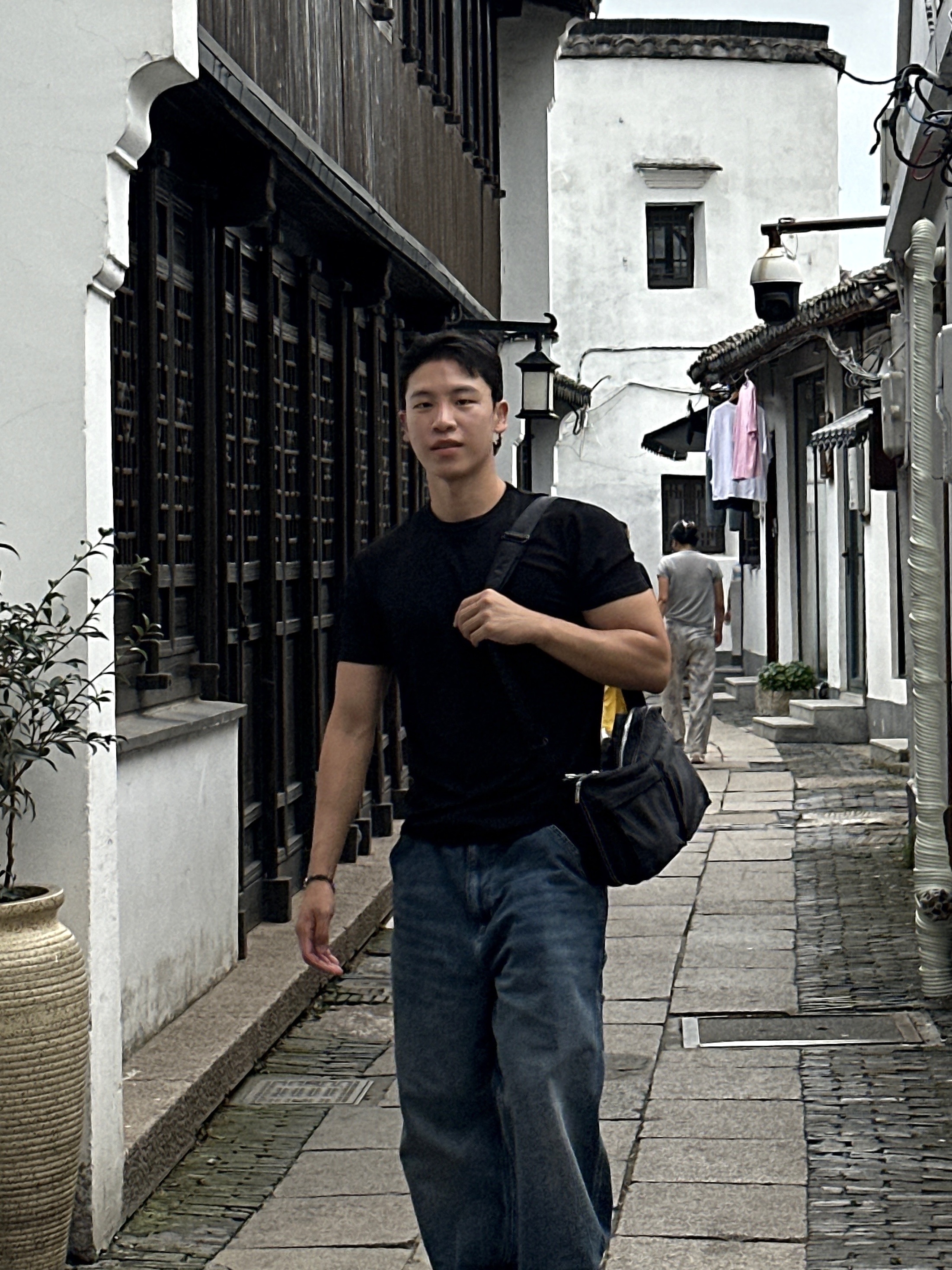 Porter Tanker Shoulder Bag L Black, Nike Air Force 1 '07 Low Triple Black 착용 스타일 - 2