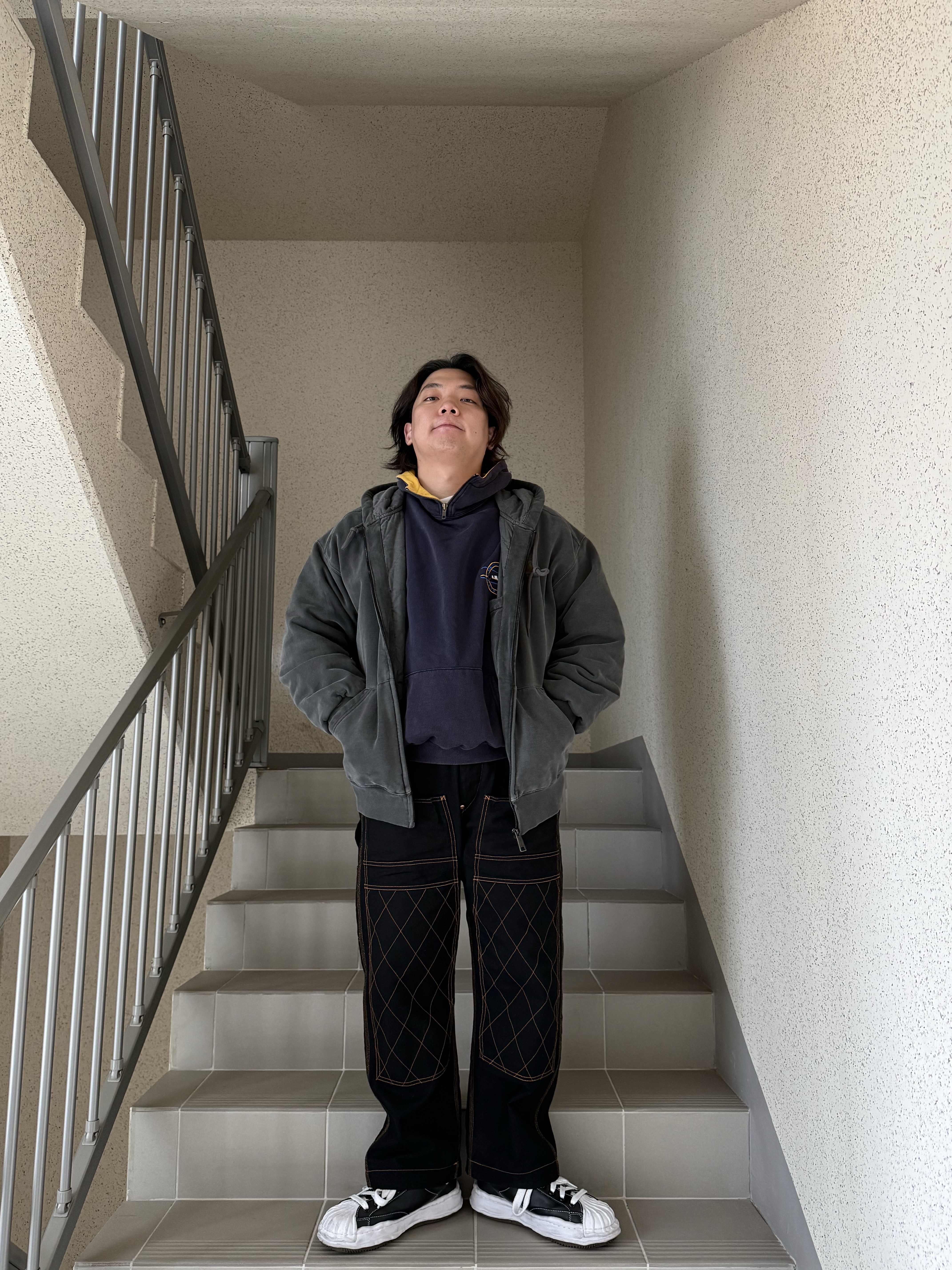 Maison Mihara Yasuhiro Blakey OG Sole Leather Low-top Sneakers Black 착용 스타일 - 4