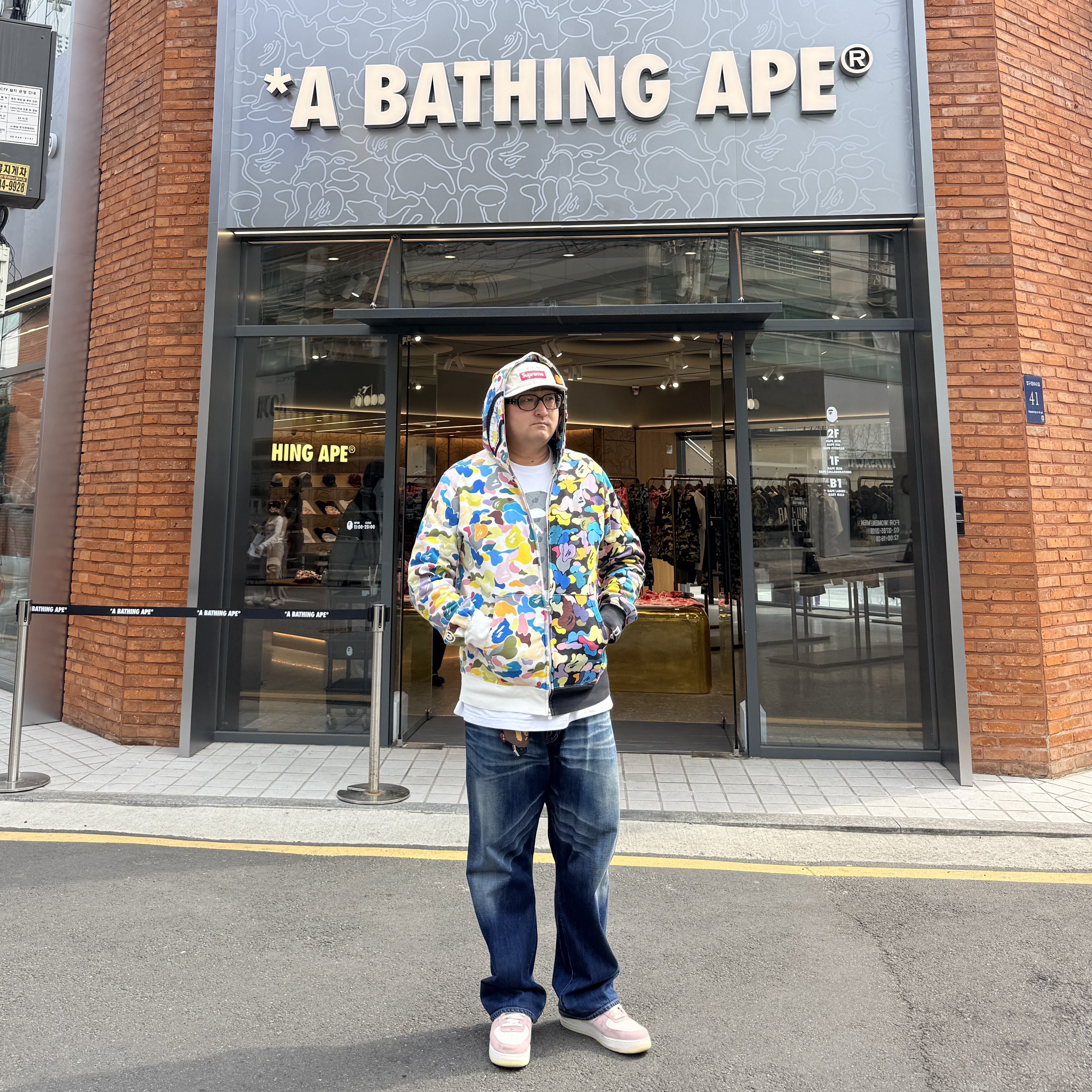 Gentle Monster x Maison Margiela MM114 Black Clear, Supreme Lasered Denim Camp Cap White - 24FW 착용 스타일 - 2