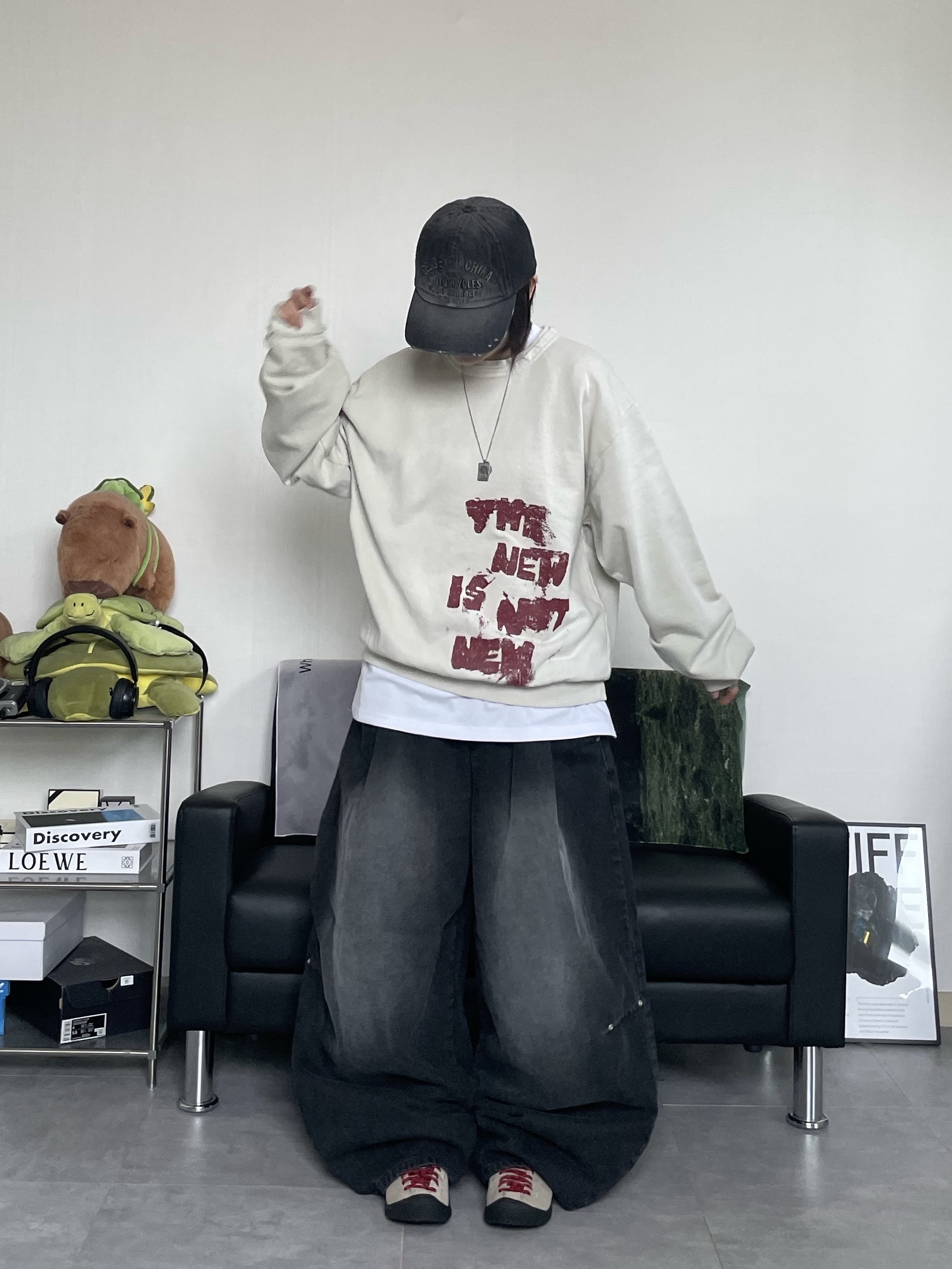 (W) Keen Jasper Suede Sneakers Silver Mink, Hello Sunrise Fish Oval Logo Relaxed Fit 6P Cap Black 착용 스타일 - 3