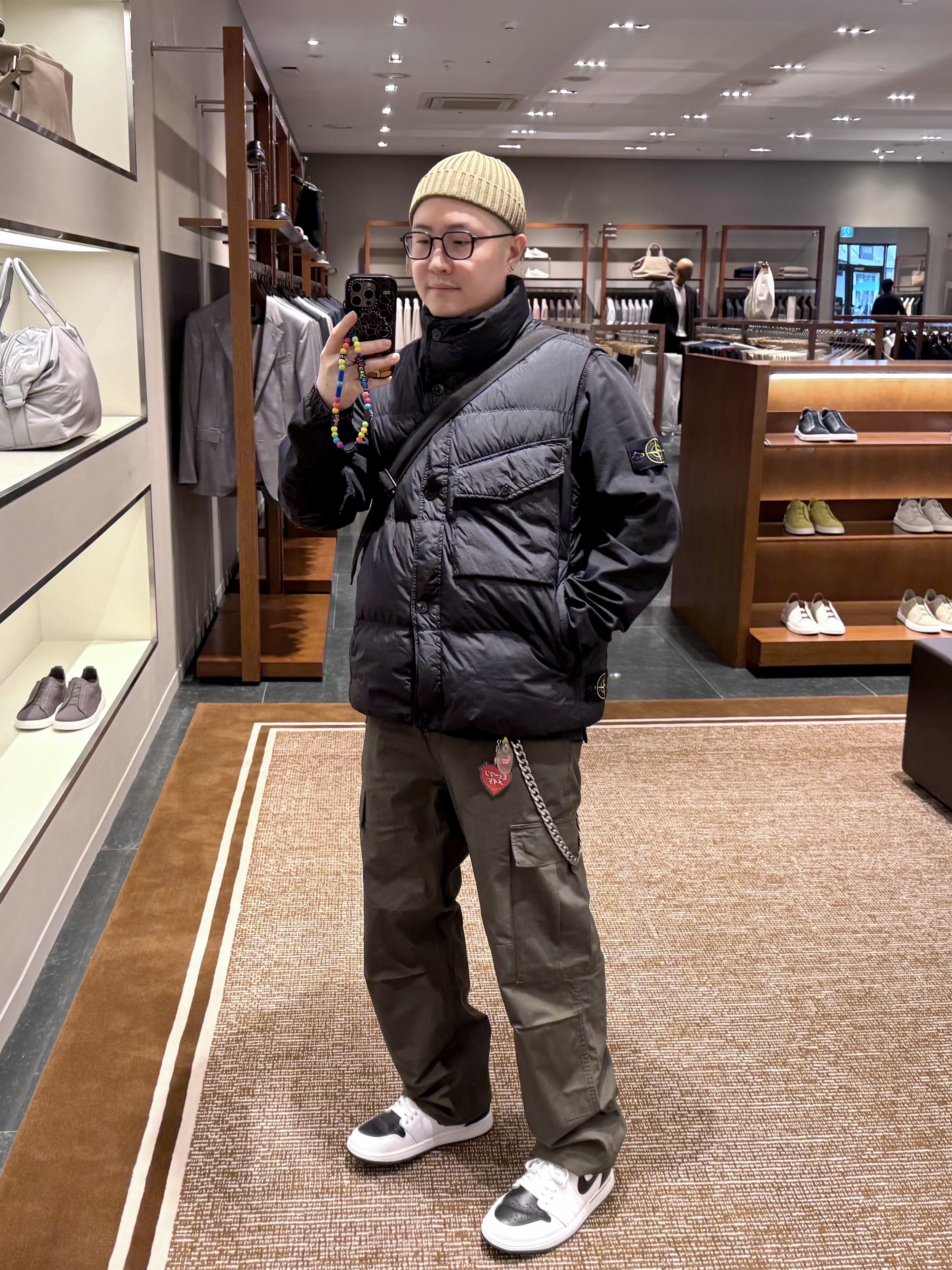 Stone Island G100003 Crinkle Reps NY Recycled Nylon Down Vest with Wind Resistance and Zip Pockets Black - 25FW, Stone Island 117WN T.CO+OLD Overshirt Black - 21SS 착용 스타일