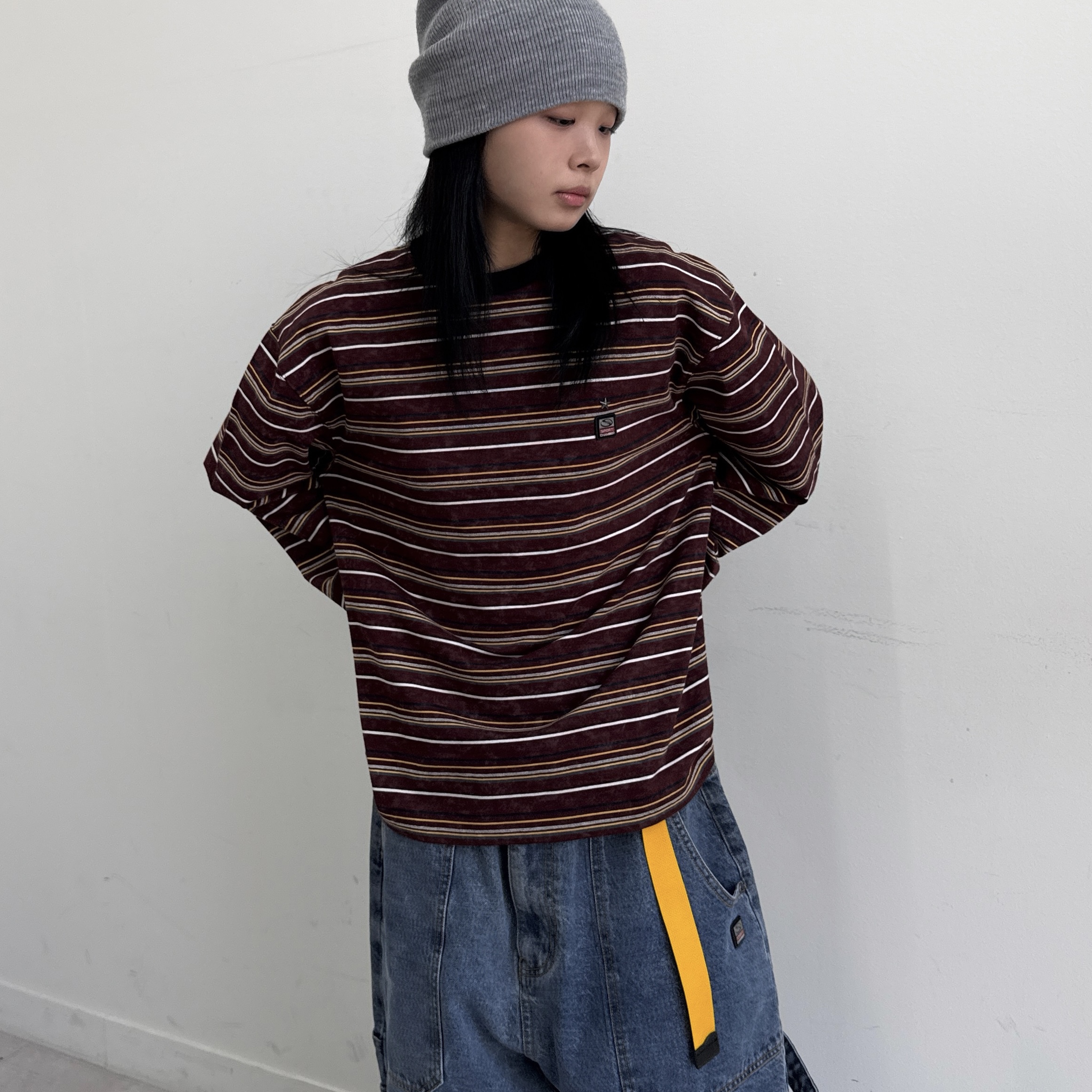 SPORT CHAMBER SC Transition T-shirt RED, SPORT CHAMBER Superwide Carpenter Denim Pants Blue 착용 스타일 - 4