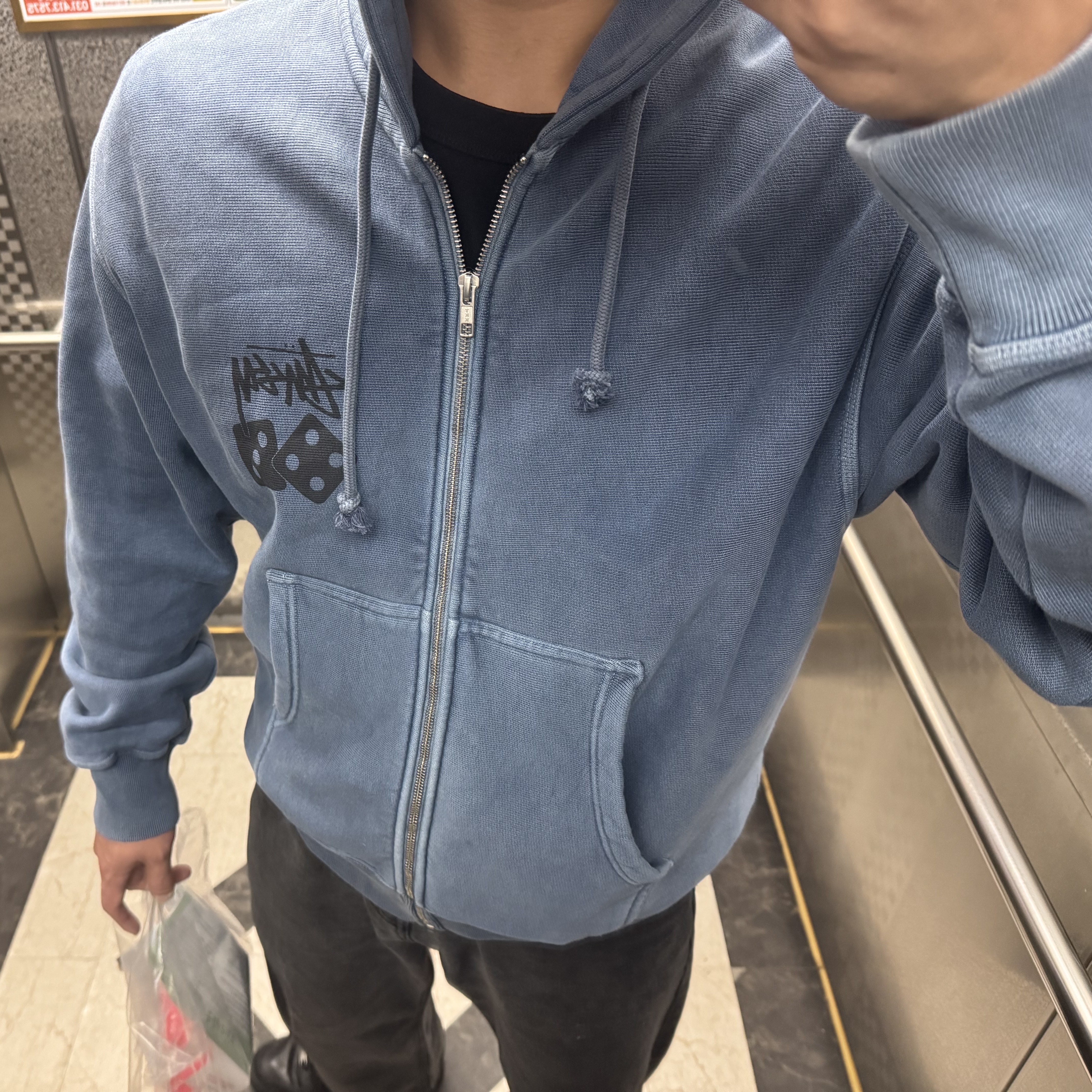 Stussy Pigment Dyed Dice Zip Hoodie Navy 착용 스타일