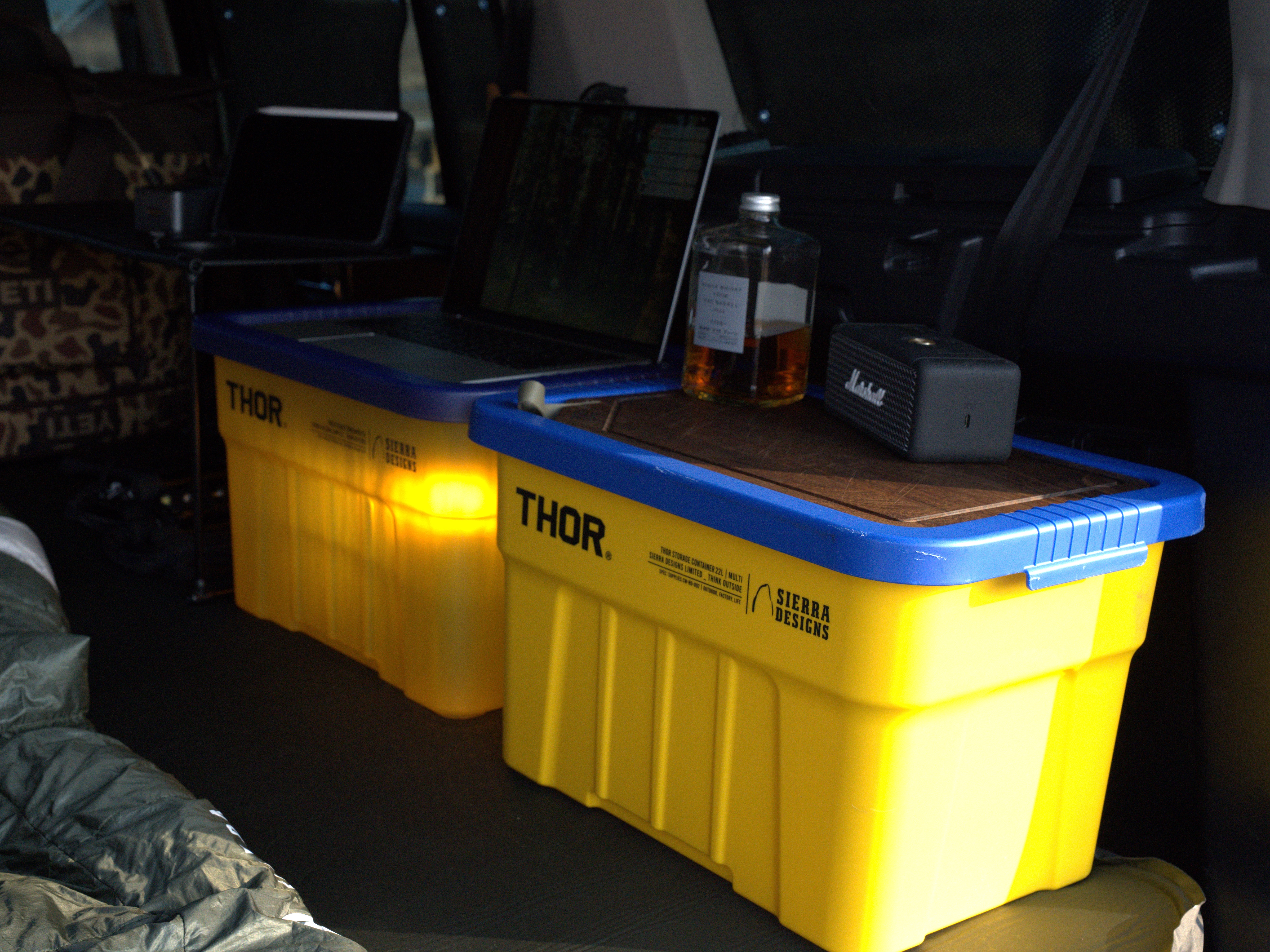 SIERRA DESIGNS GRAND MOTHERSHIP LT THOR Box 22L Clear Multi 착용 스타일 - 1
