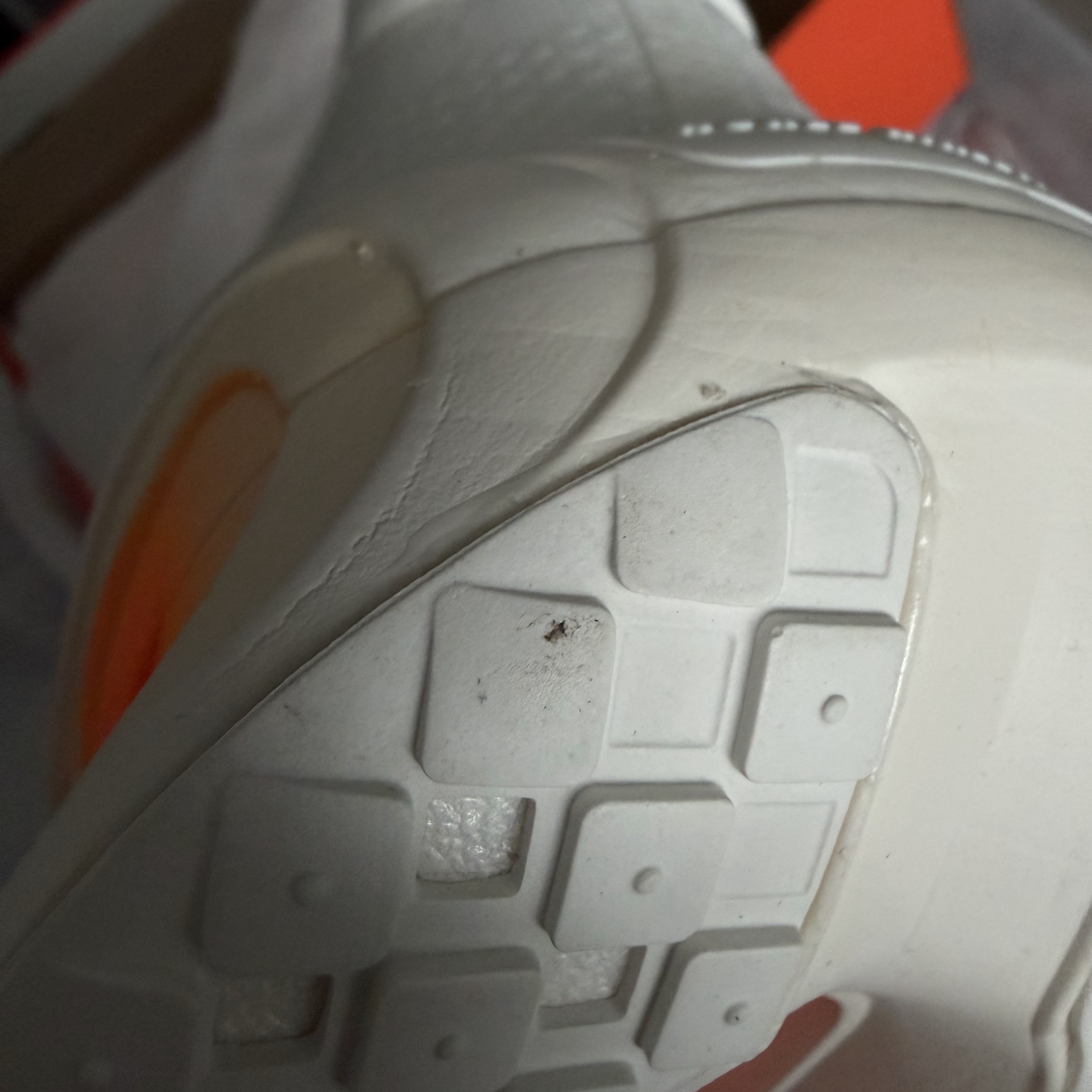 Nike Vomero Premium Sail Coconut Milk 착용 스타일 - 1